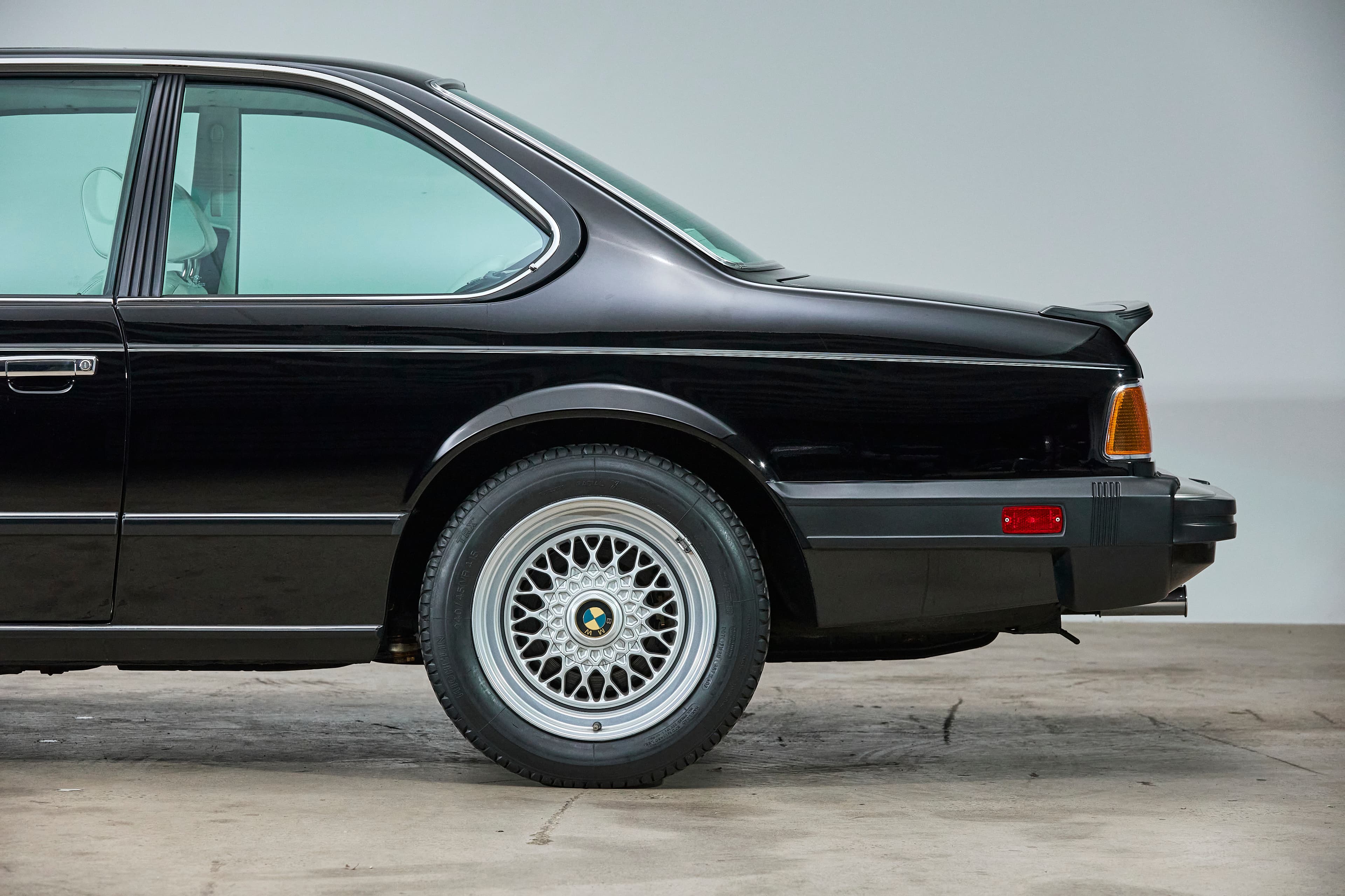 1987 E24 M6 - Image 25