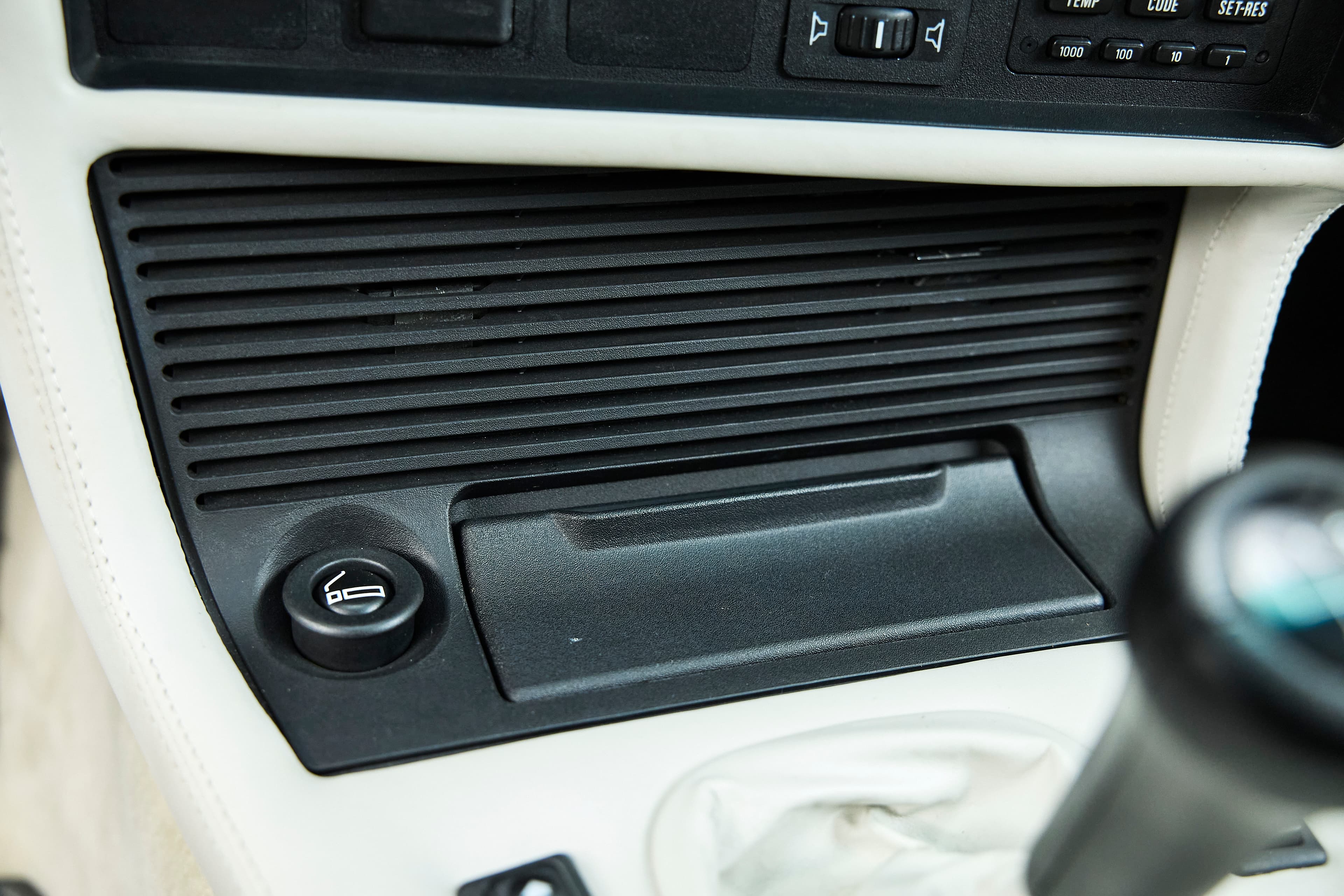 1987 E24 M6 - Image 56