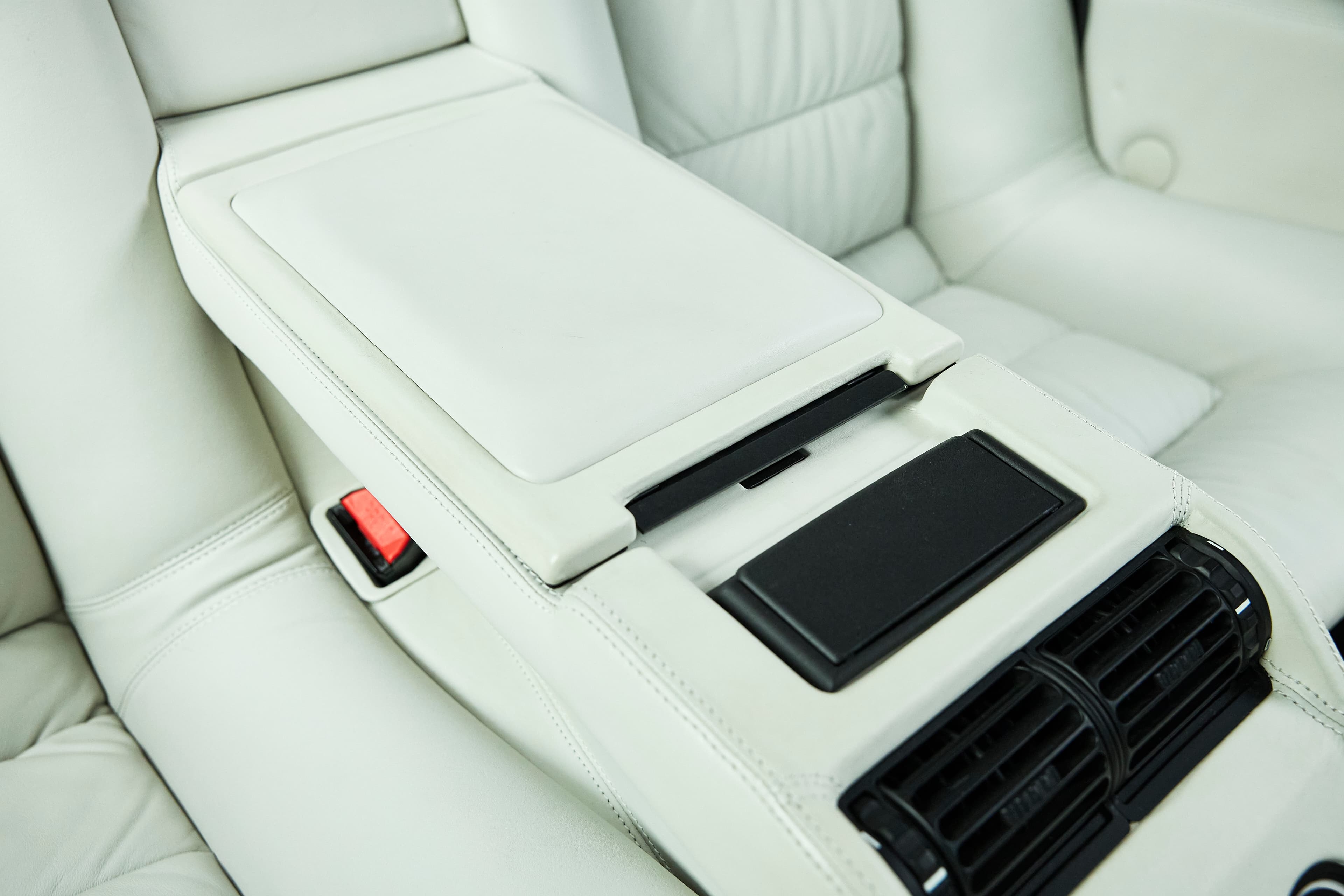 1987 E24 M6 - Image 87