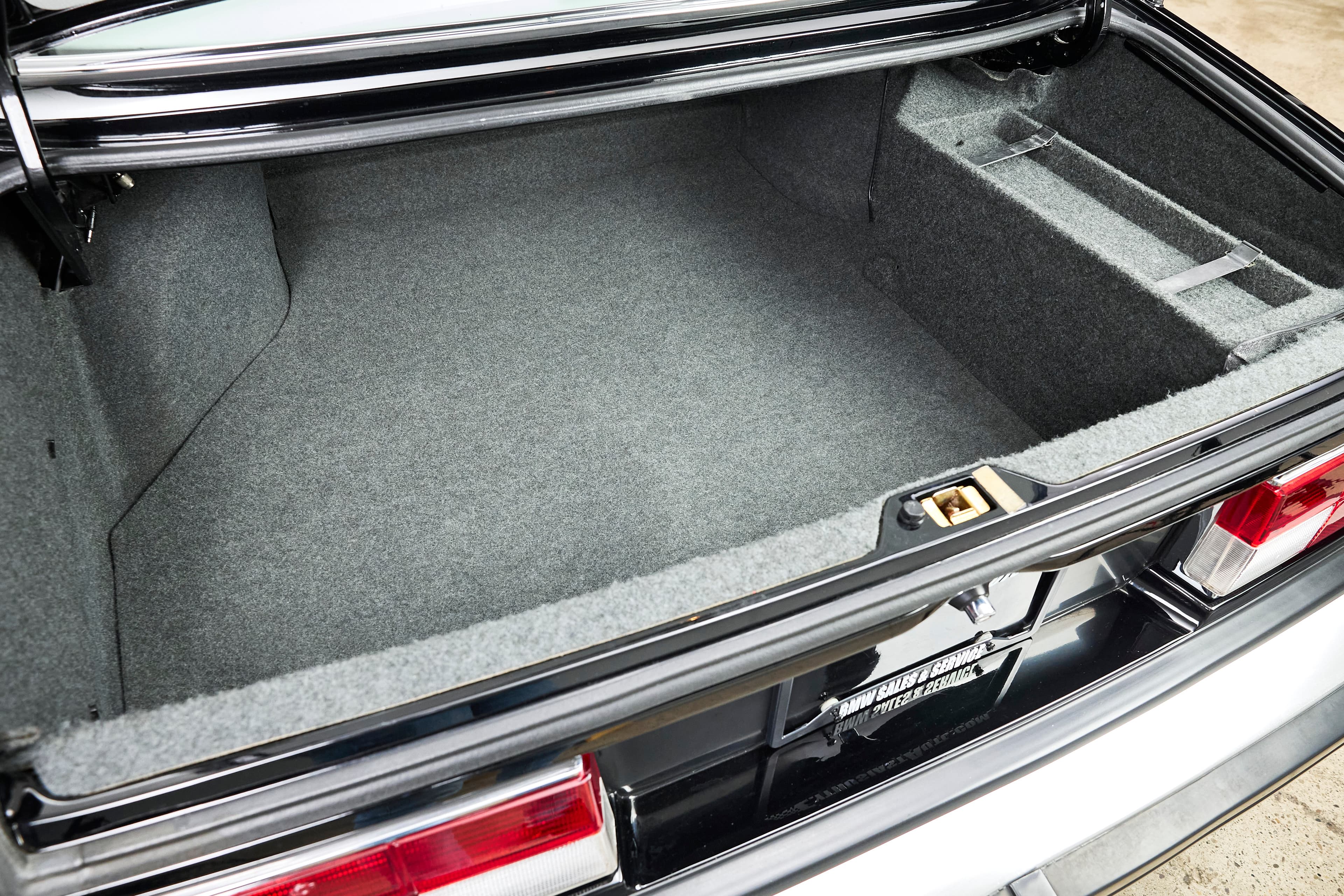 1987 E24 M6 - Image 121