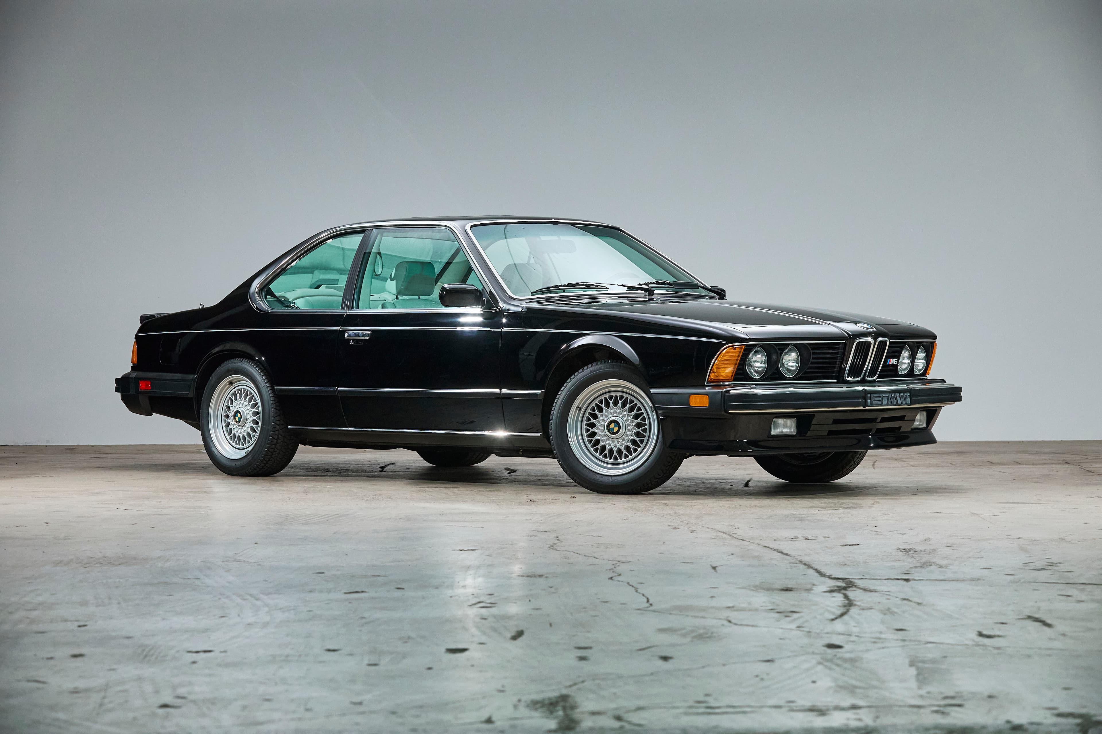 1987 E24 M6 - Image 1