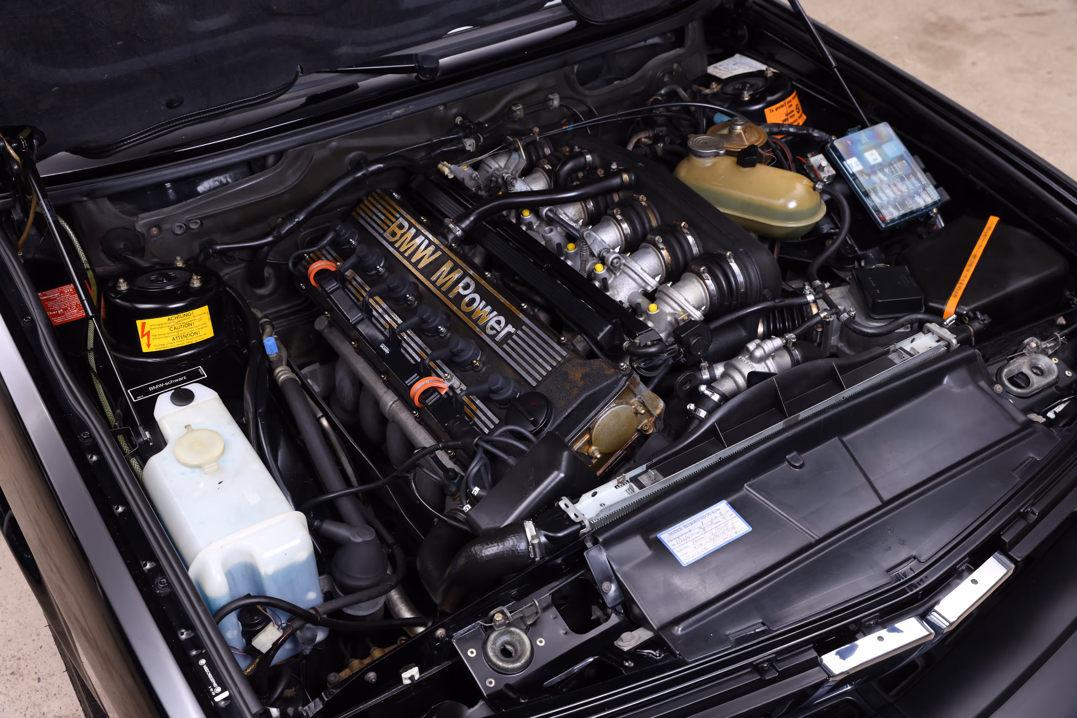 1988 BMW E28 M5 - Image 107