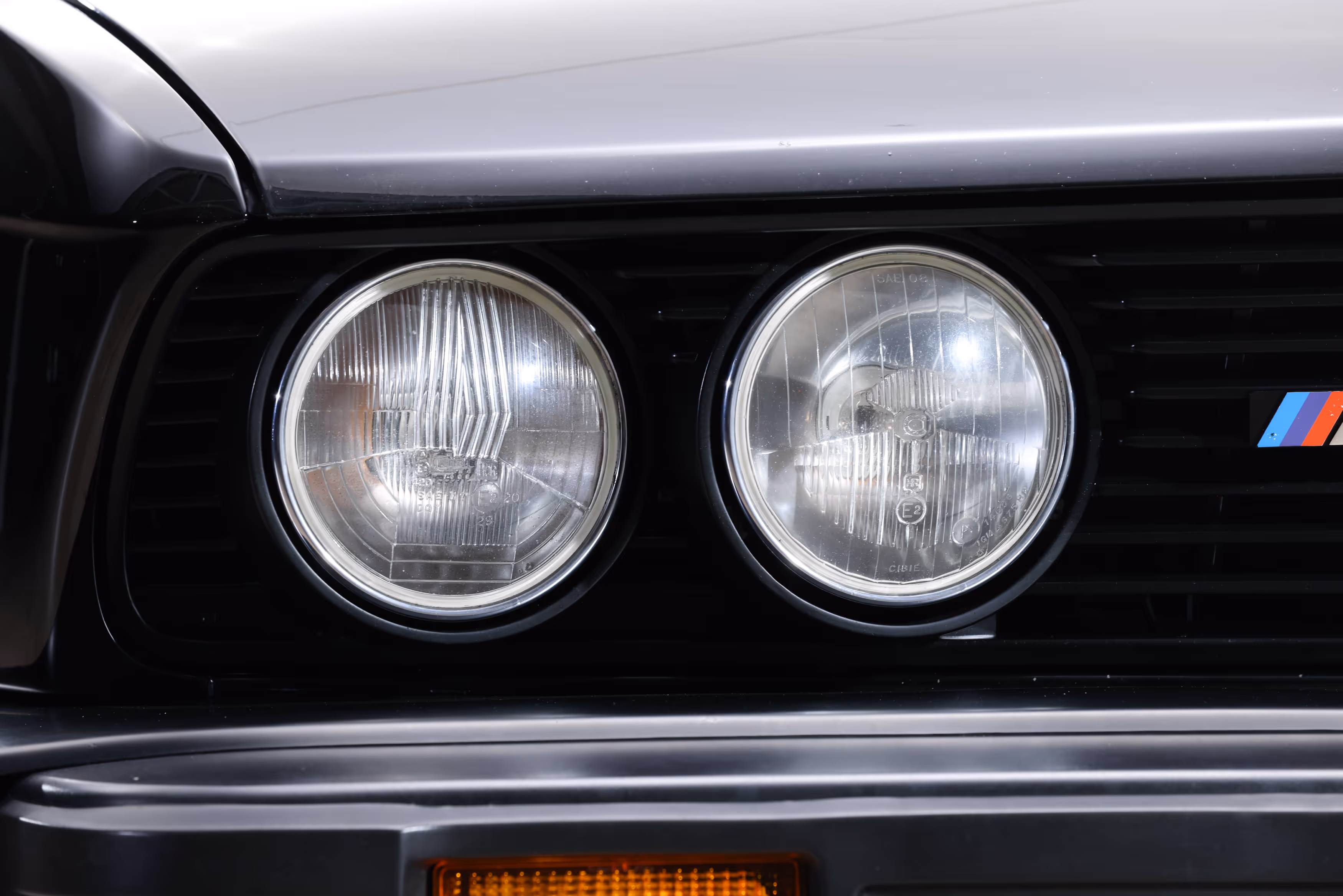1988 BMW E28 M5 - Image 12