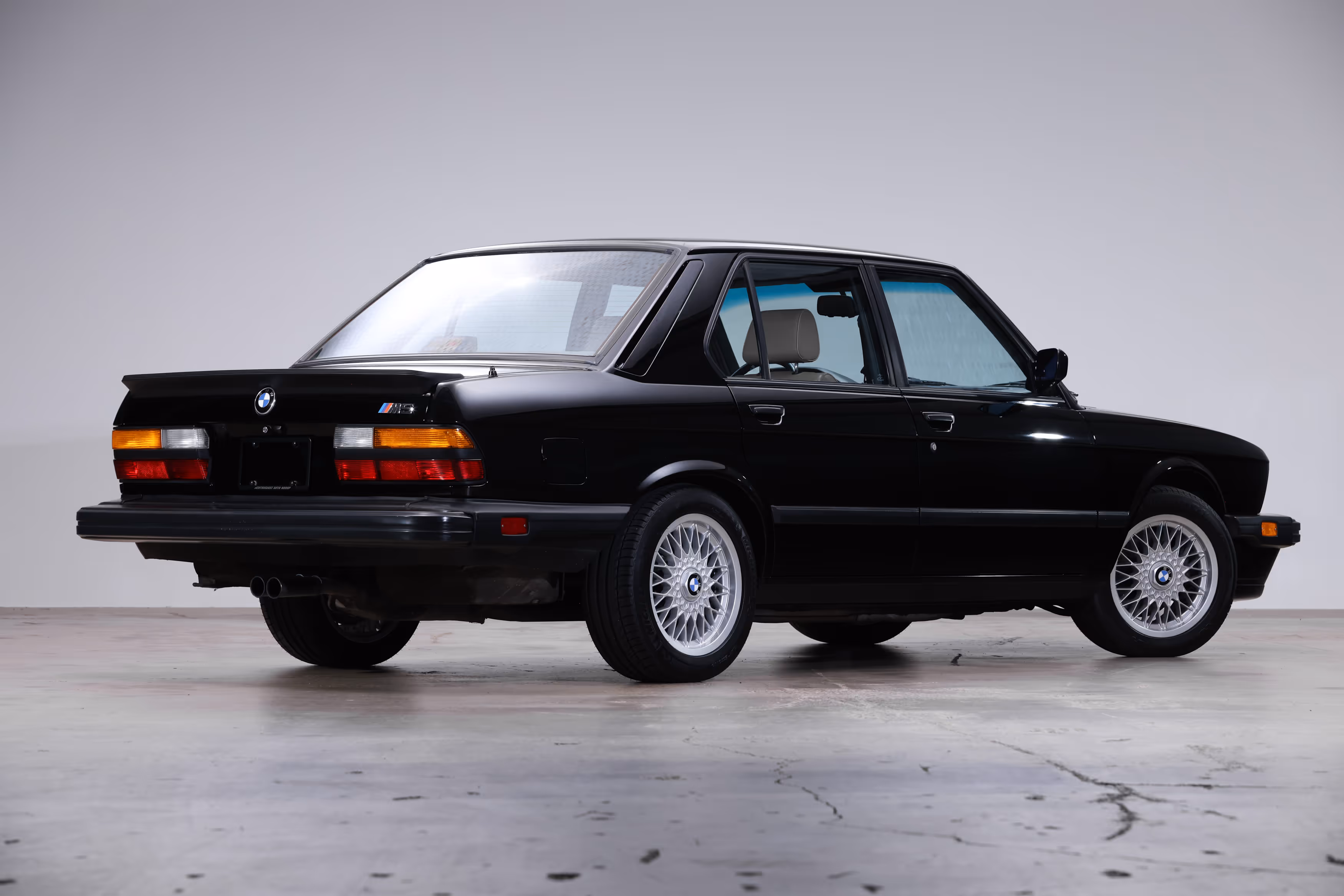 1988 BMW E28 M5 - Image 5