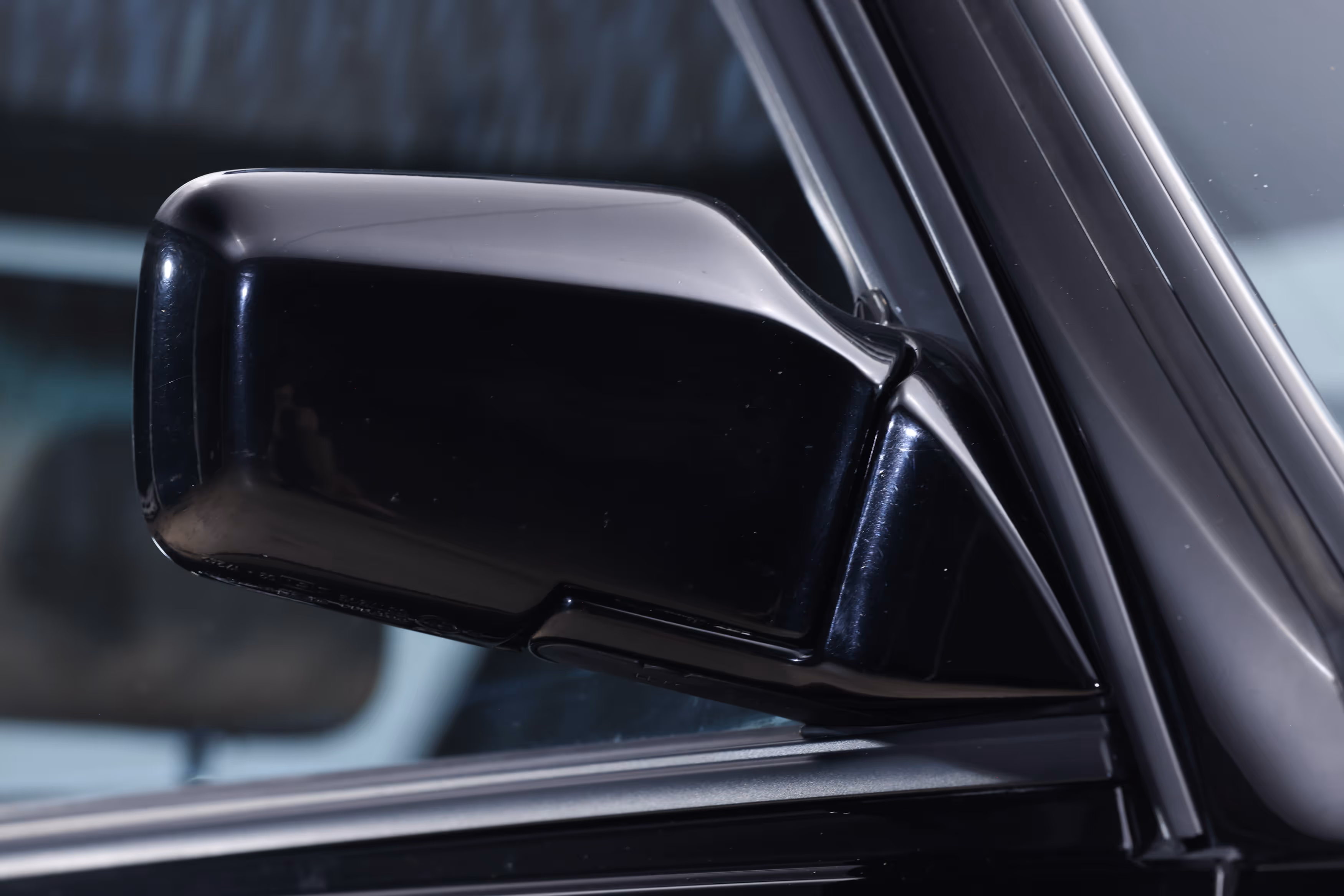 1988 BMW E28 M5 - Image 35