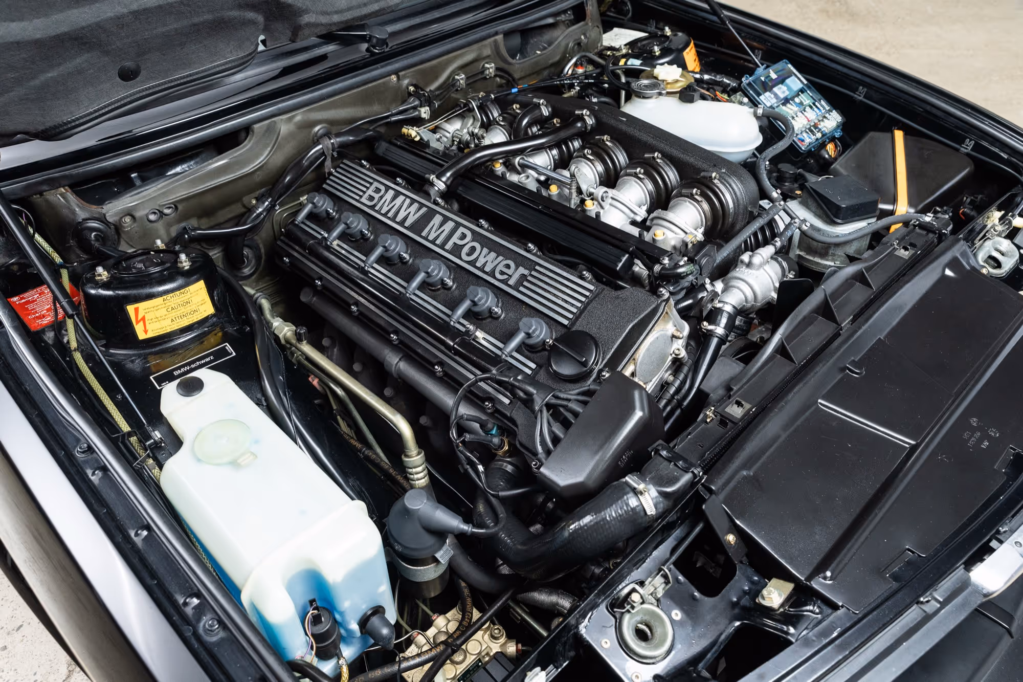 1988 BMW E28 M5 - Image 74