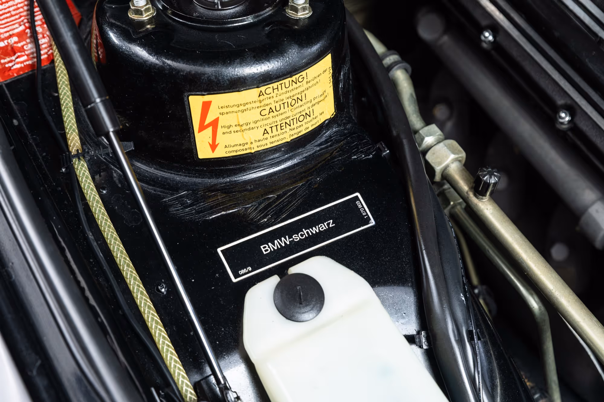 1988 BMW E28 M5 - Image 75