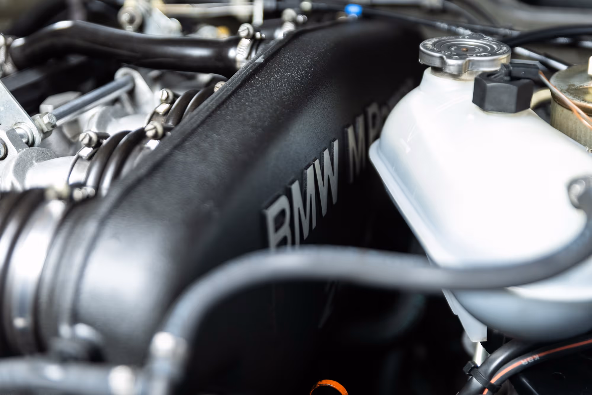 1988 BMW E28 M5 - Image 78