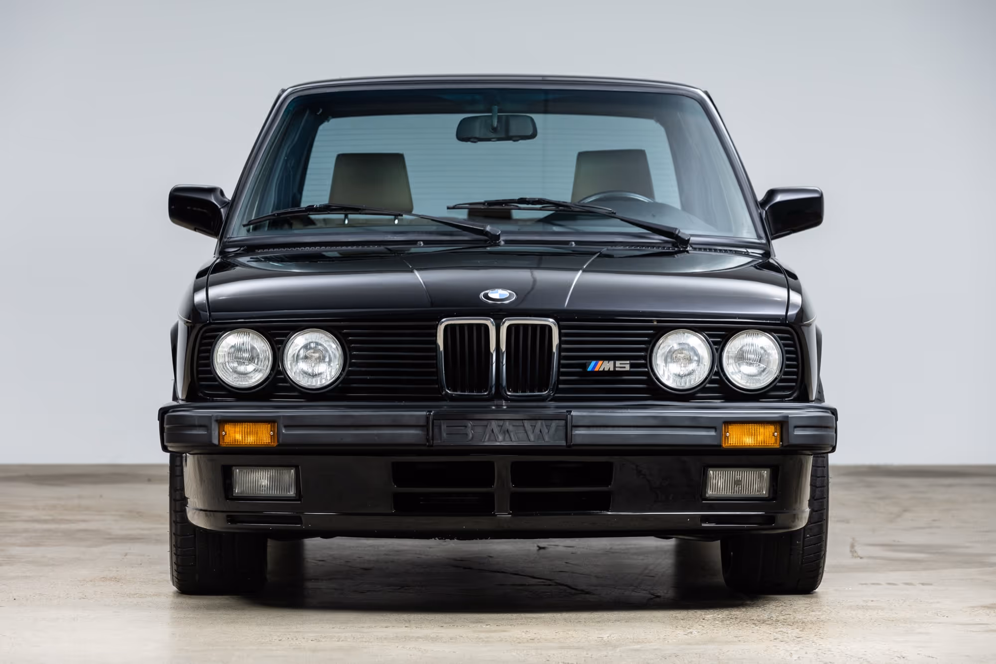 1988 BMW E28 M5 - Image 3