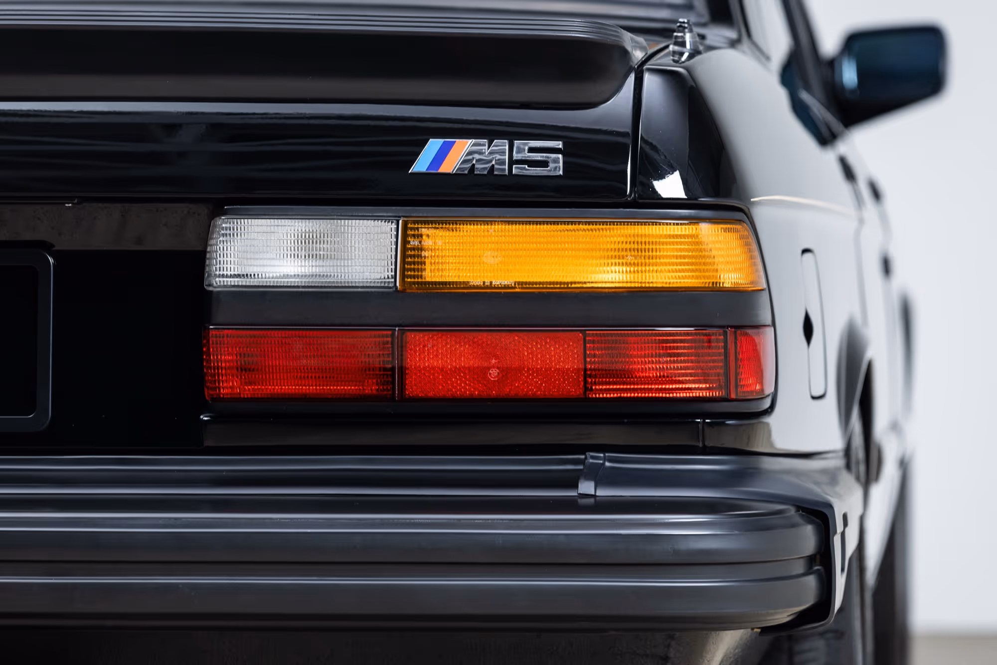 1988 BMW E28 M5 - Image 18