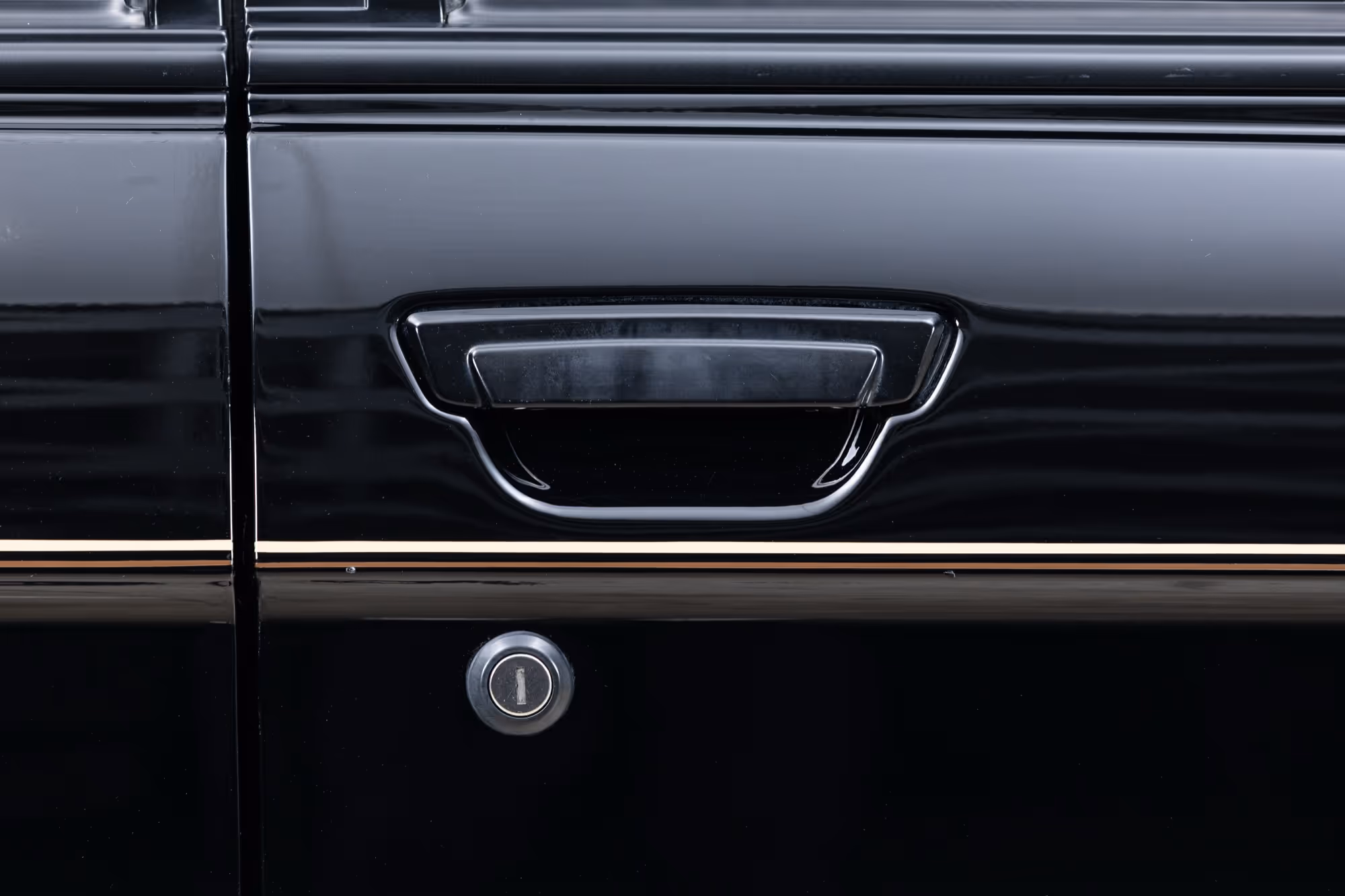 1988 BMW E28 M5 - Image 27