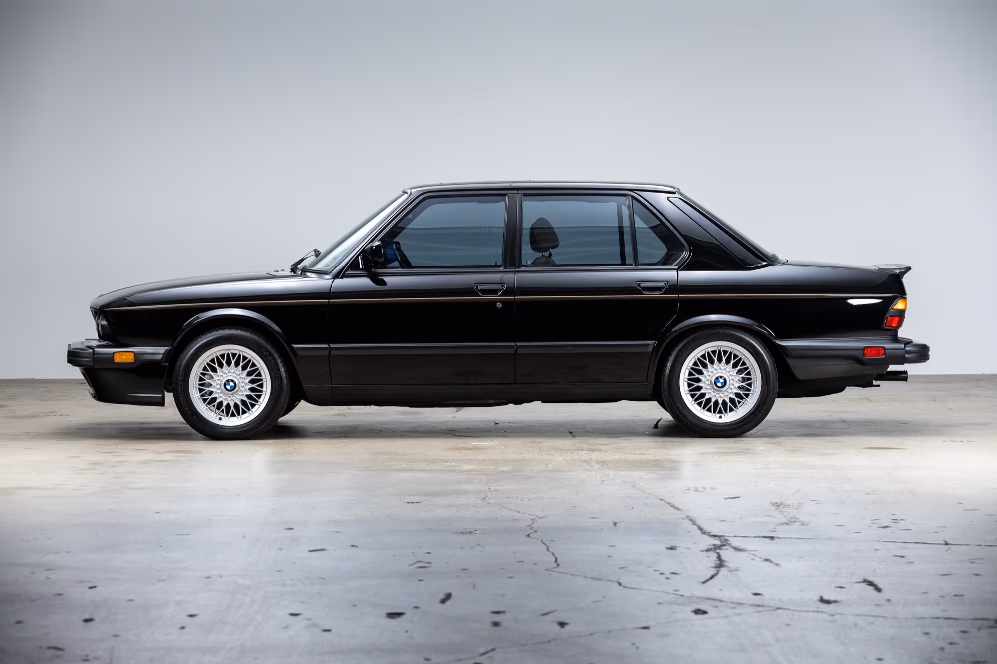 1988 BMW E28 M5 - Image 7