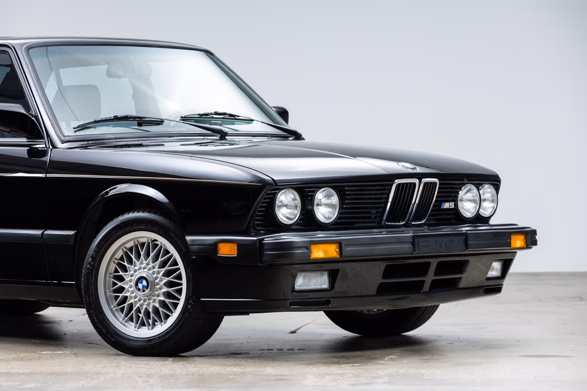 1988 BMW E28 M5 - Image 11