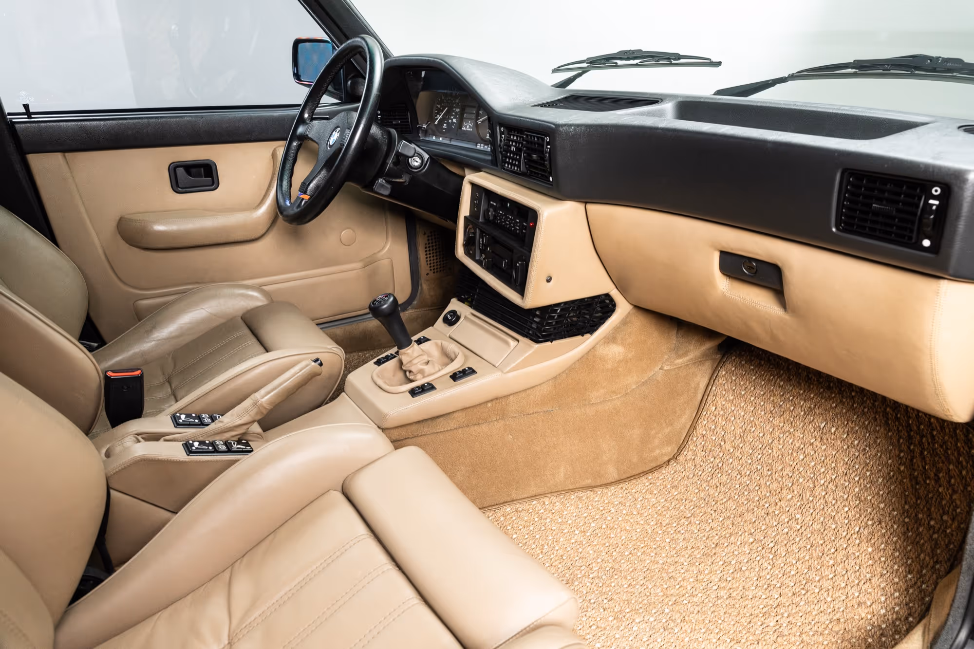 1988 BMW E28 M5 - Image 35