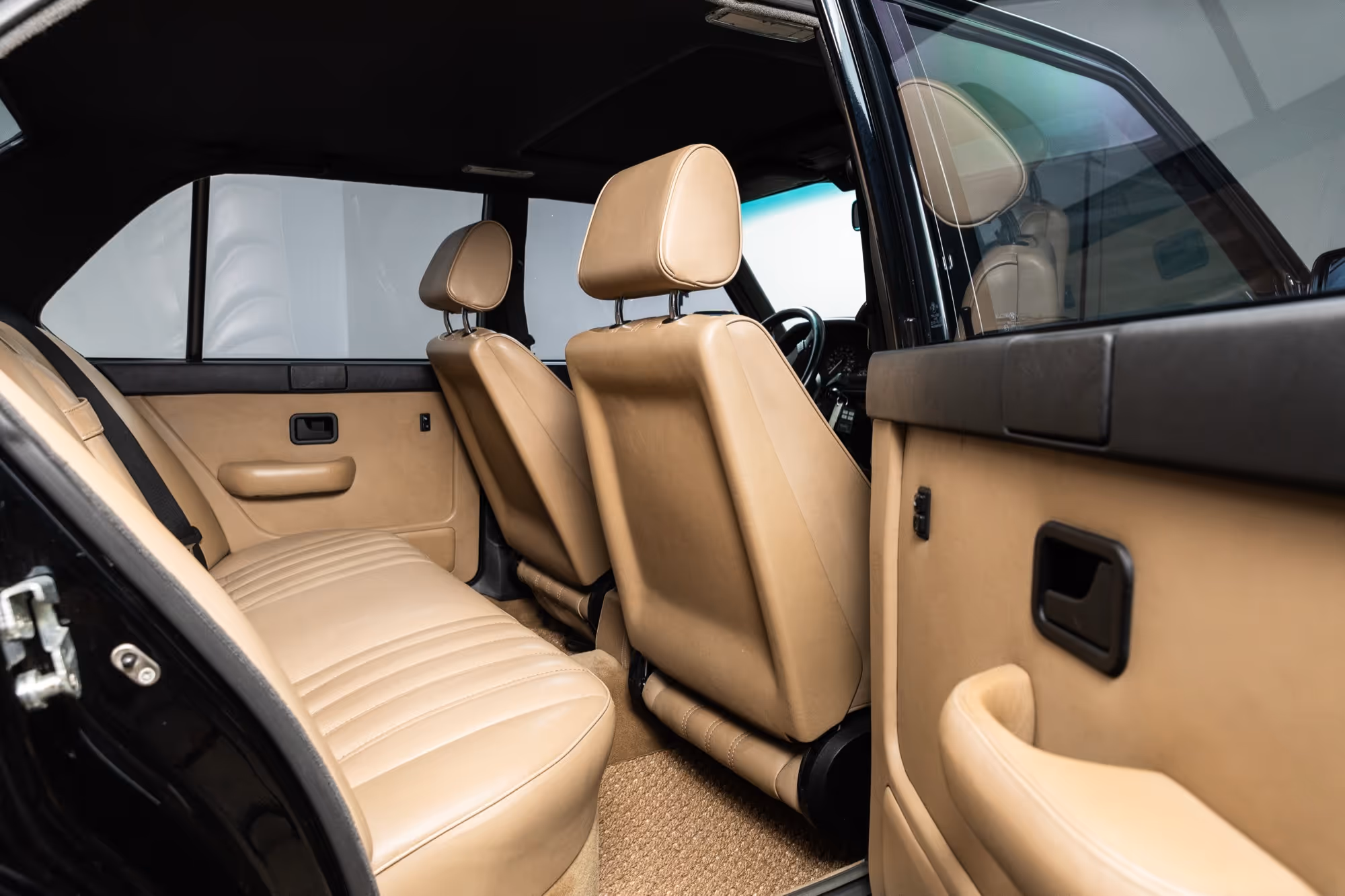 1988 BMW E28 M5 - Image 61