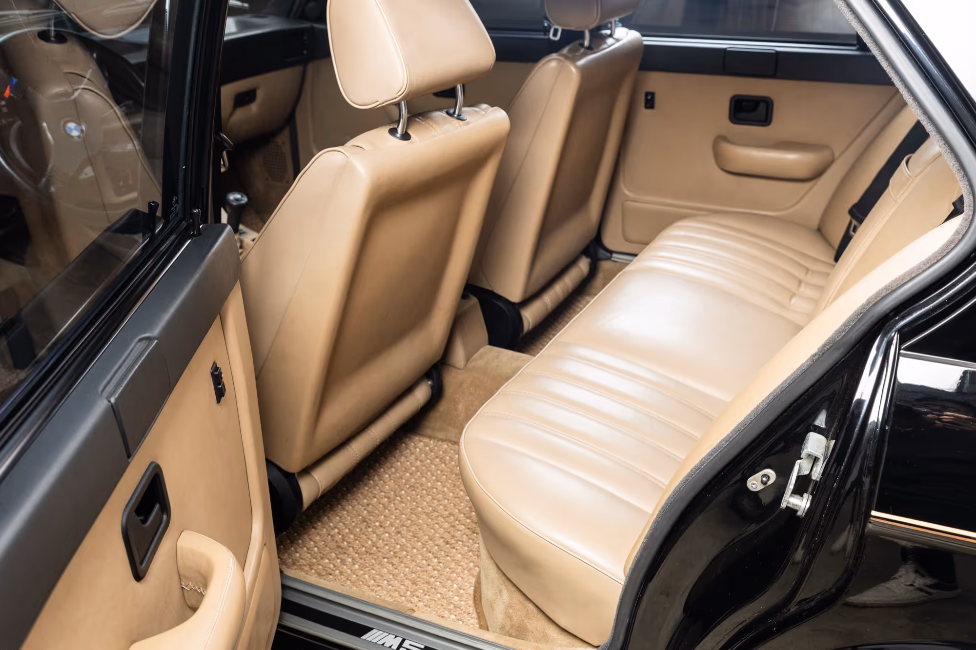 1988 BMW E28 M5 - Image 64