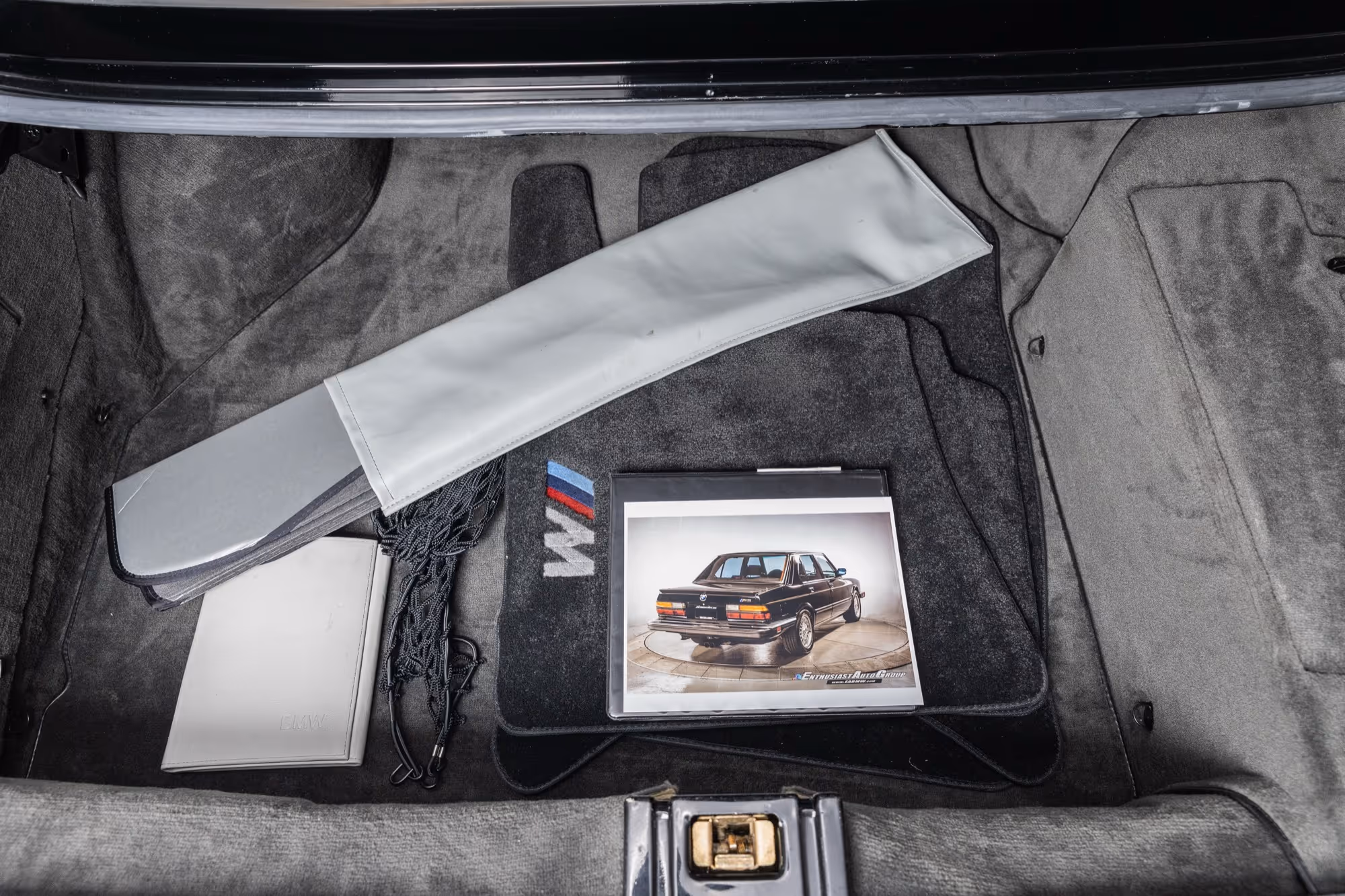 1988 BMW E28 M5 - Image 85