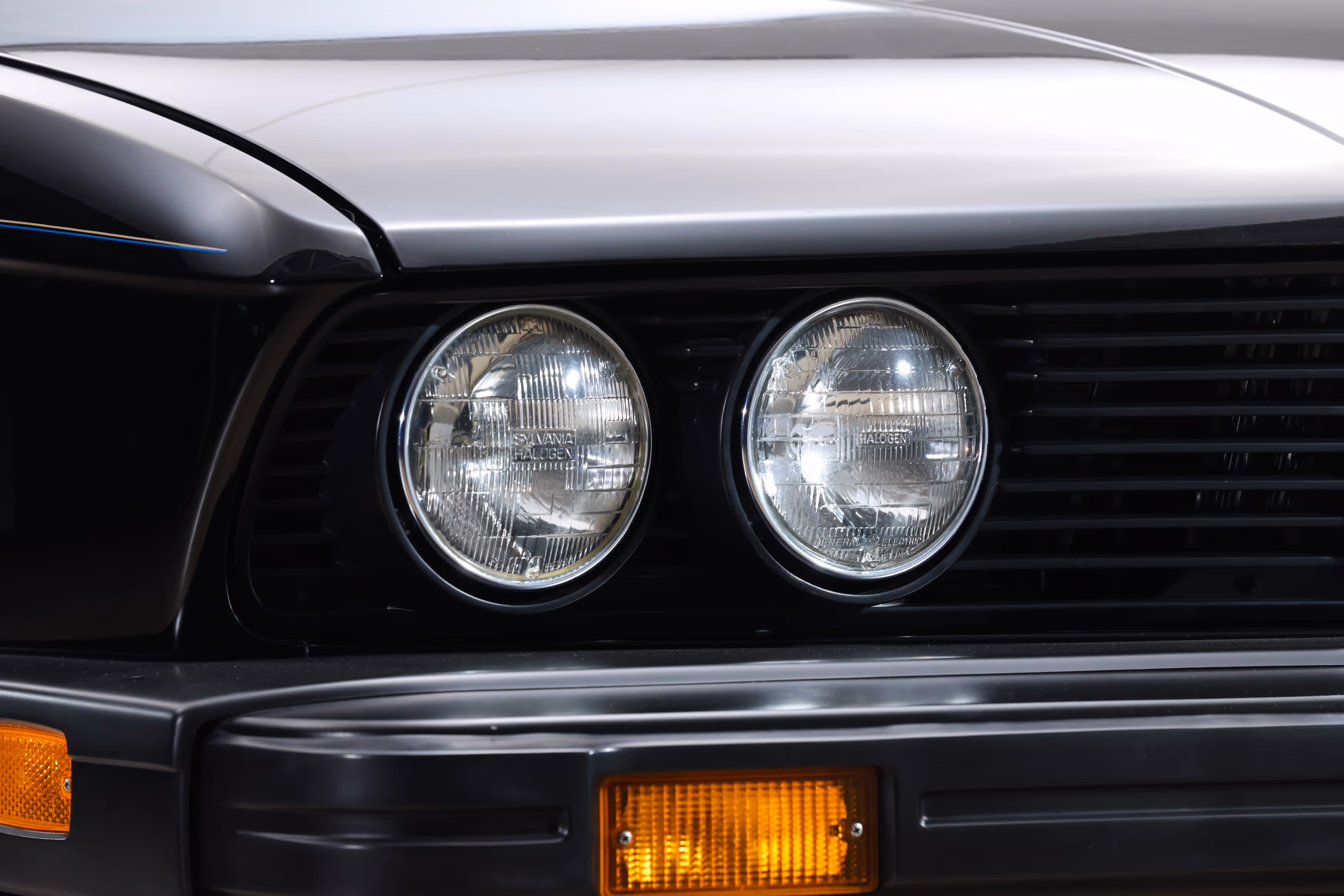 1988 BMW E28 M5 - Image 16