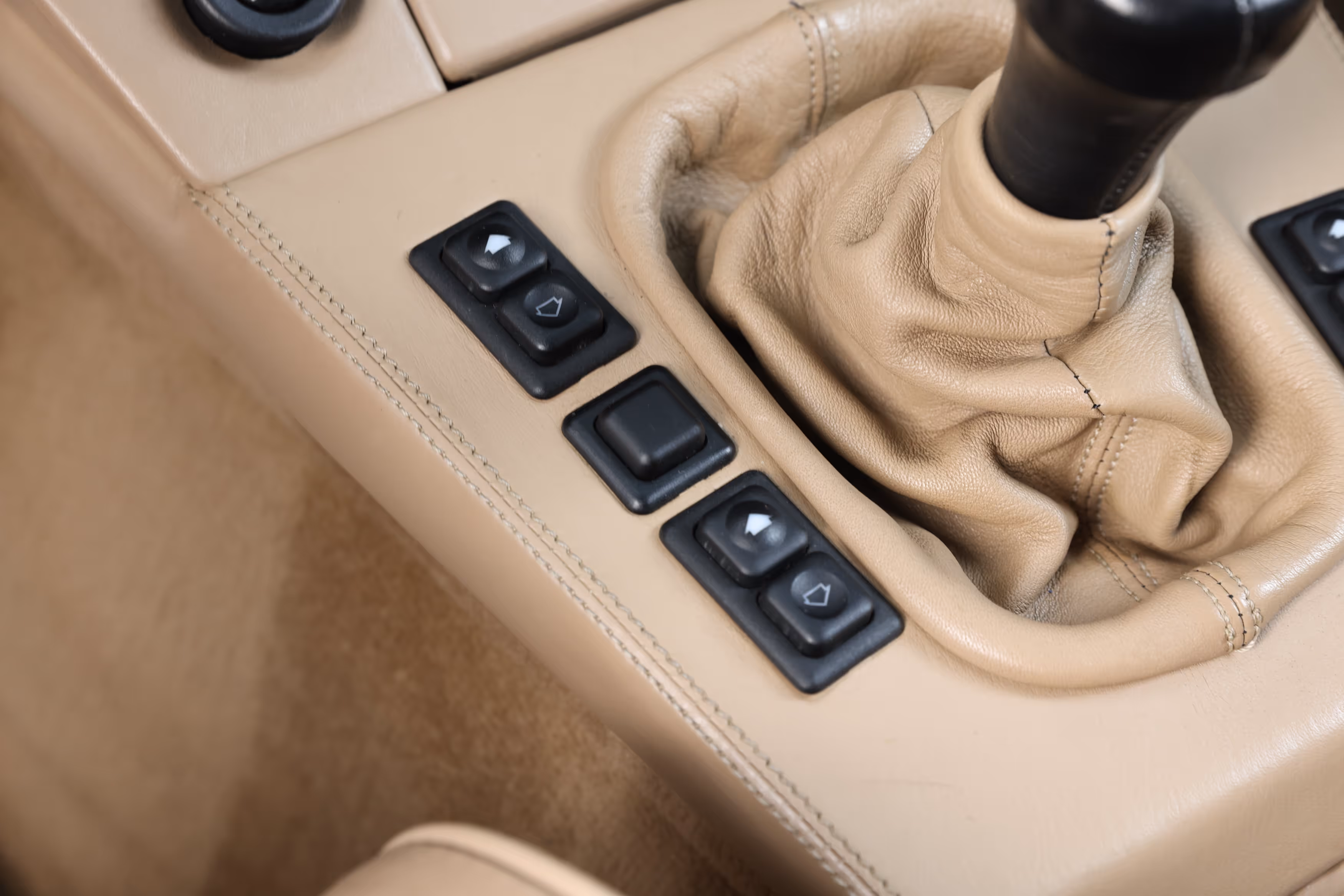 1988 BMW E28 M5 - Image 59