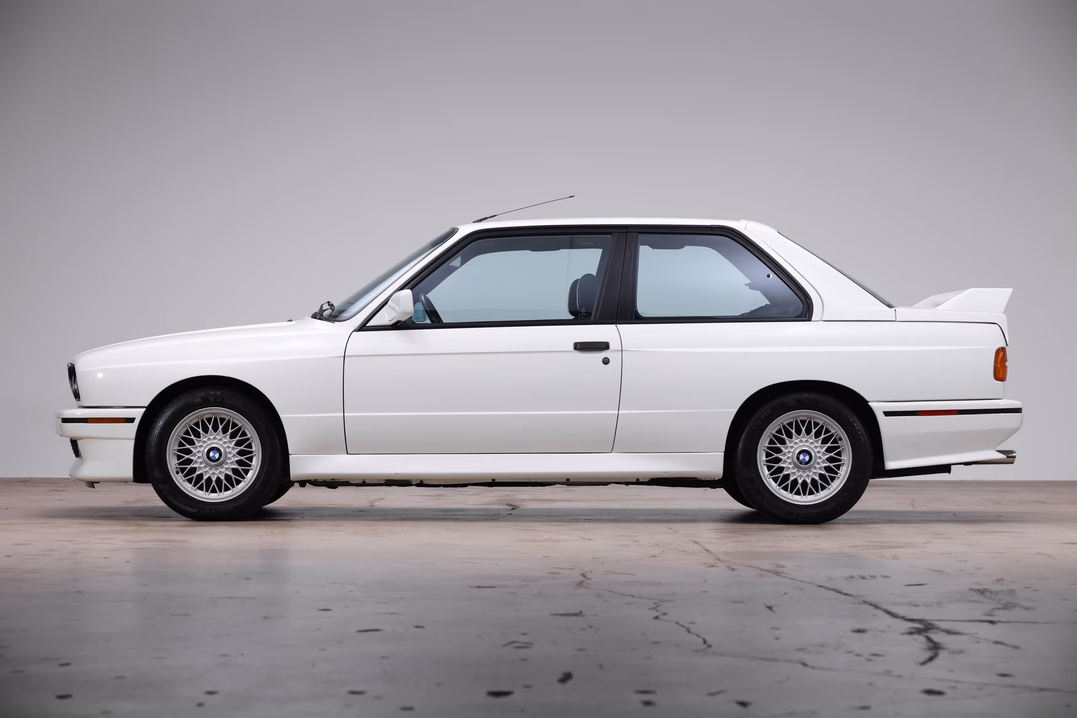 1988 BMW E30 M3 - Image 8