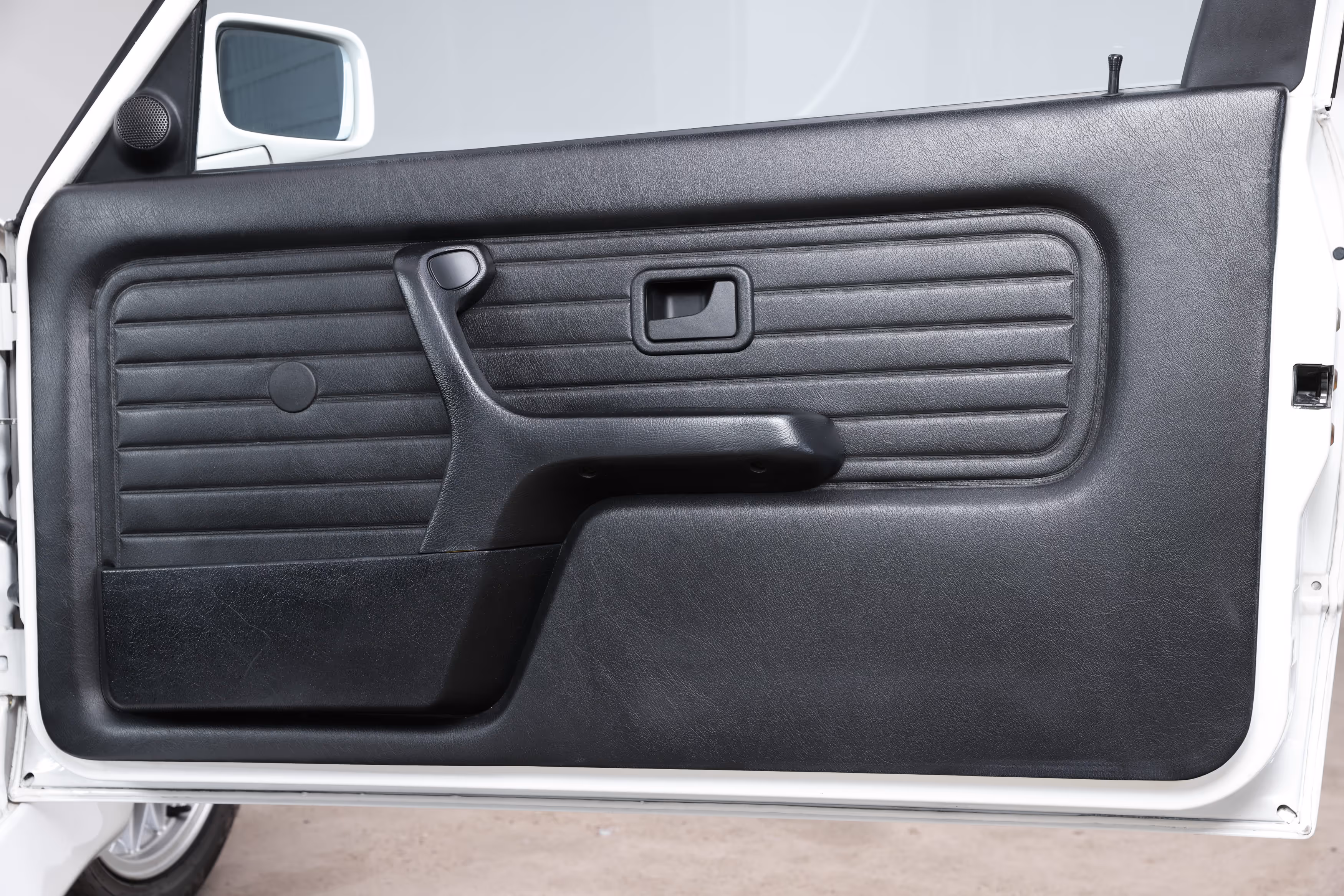 1988 BMW E30 M3 - Image 88
