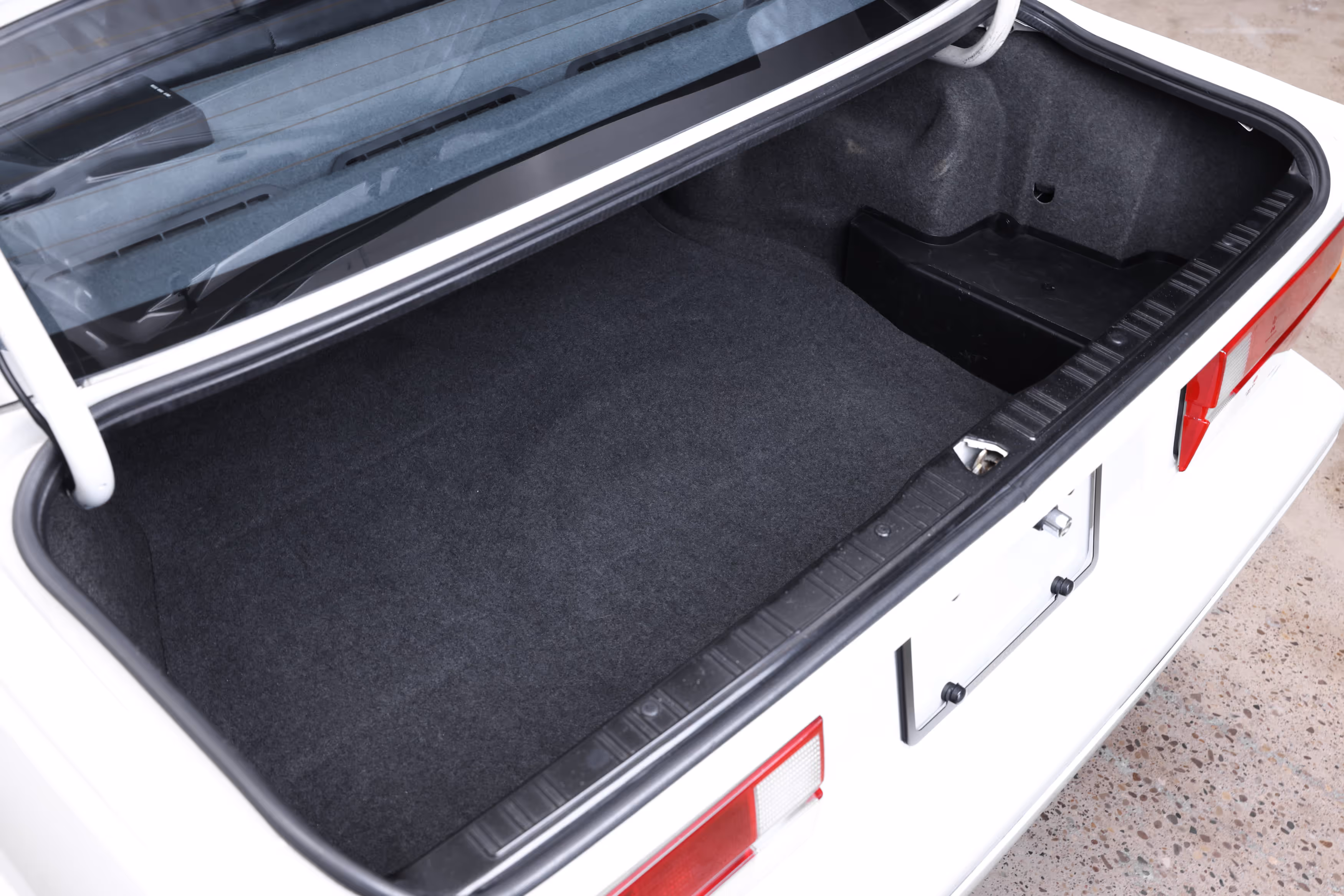 1988 BMW E30 M3 - Image 110