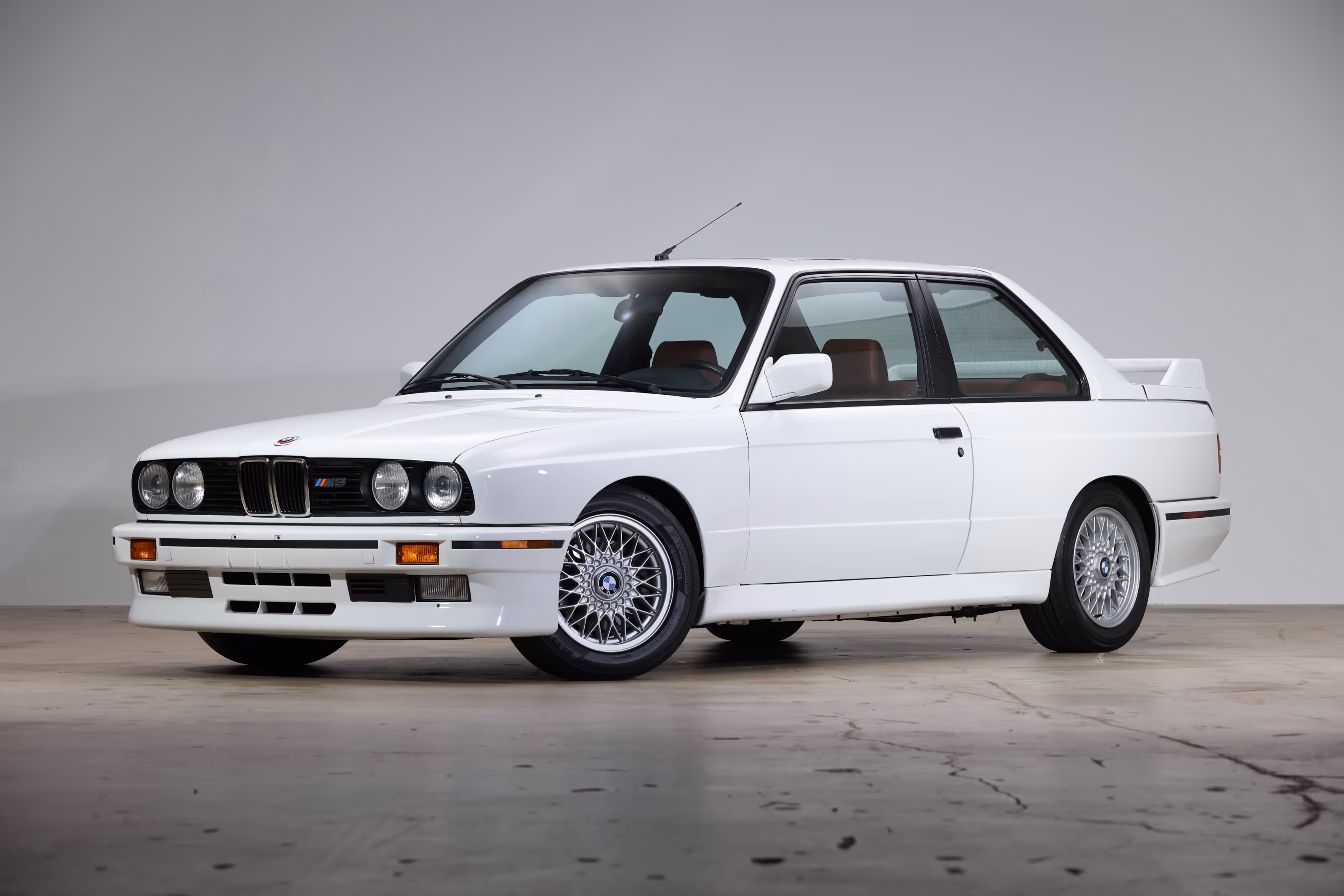1988 BMW E30 M3 - Image 2