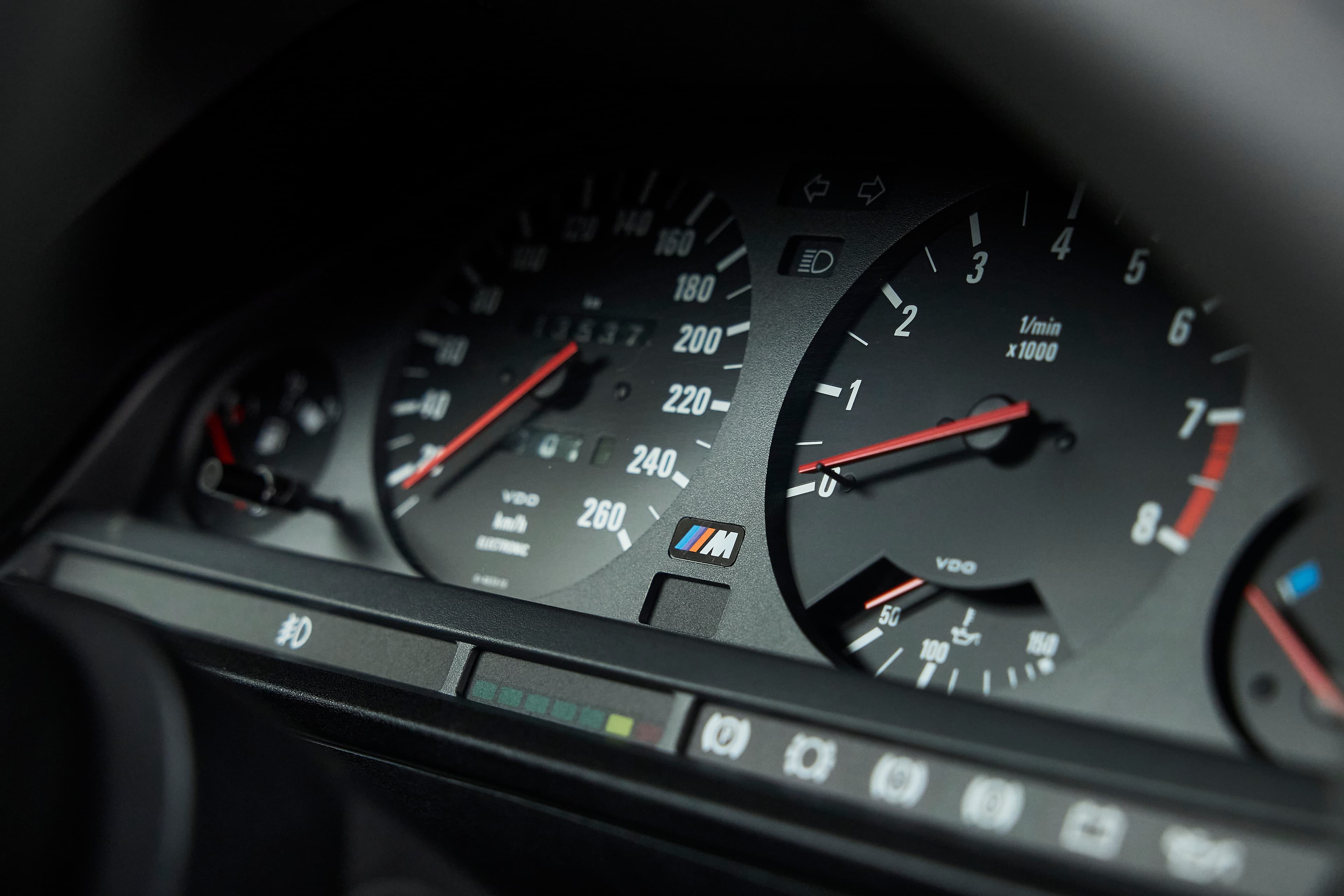 1989 Johnny Cecotto E30 M3 - Image 50