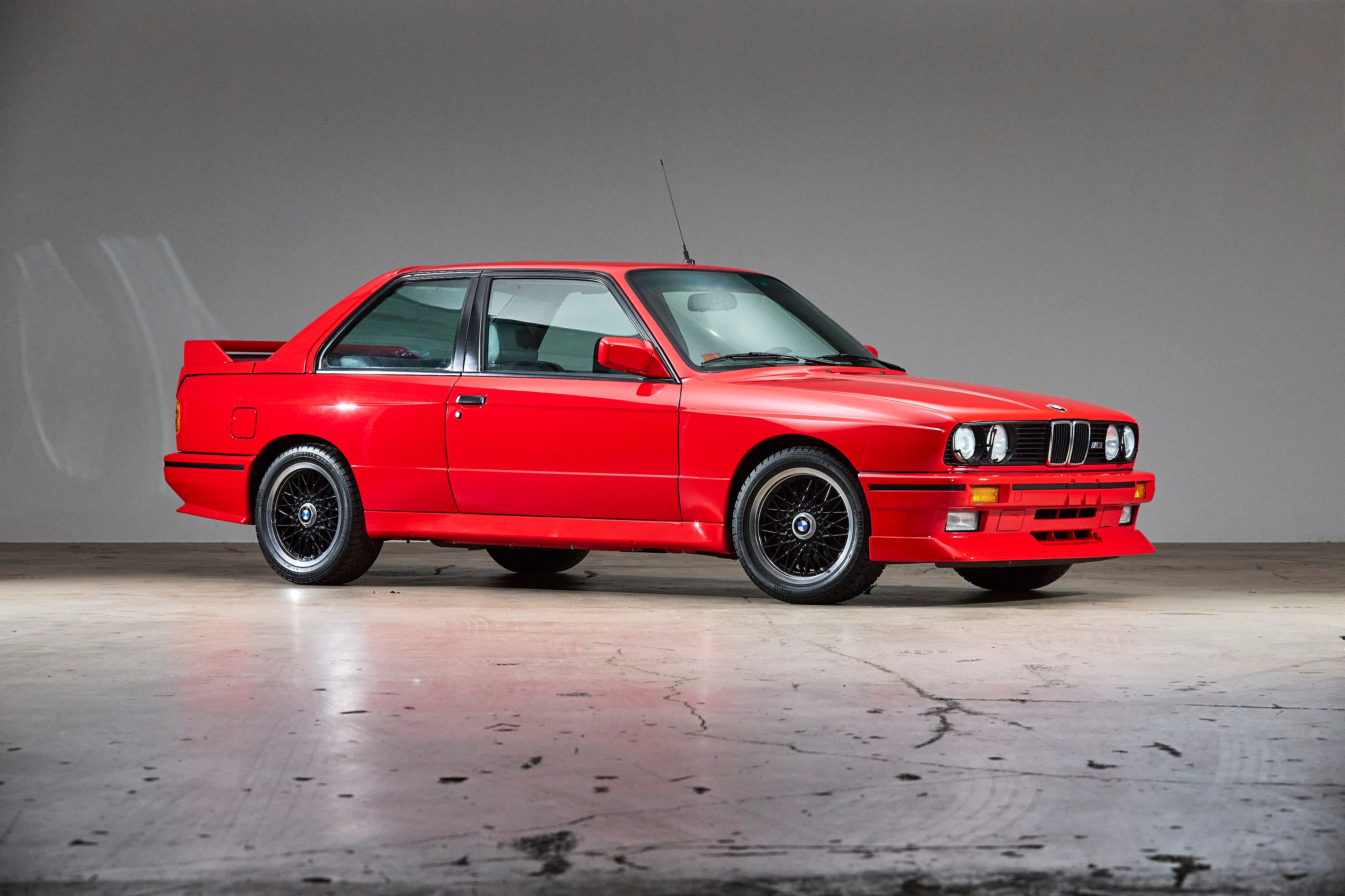 1989 Johnny Cecotto E30 M3 - Image 1