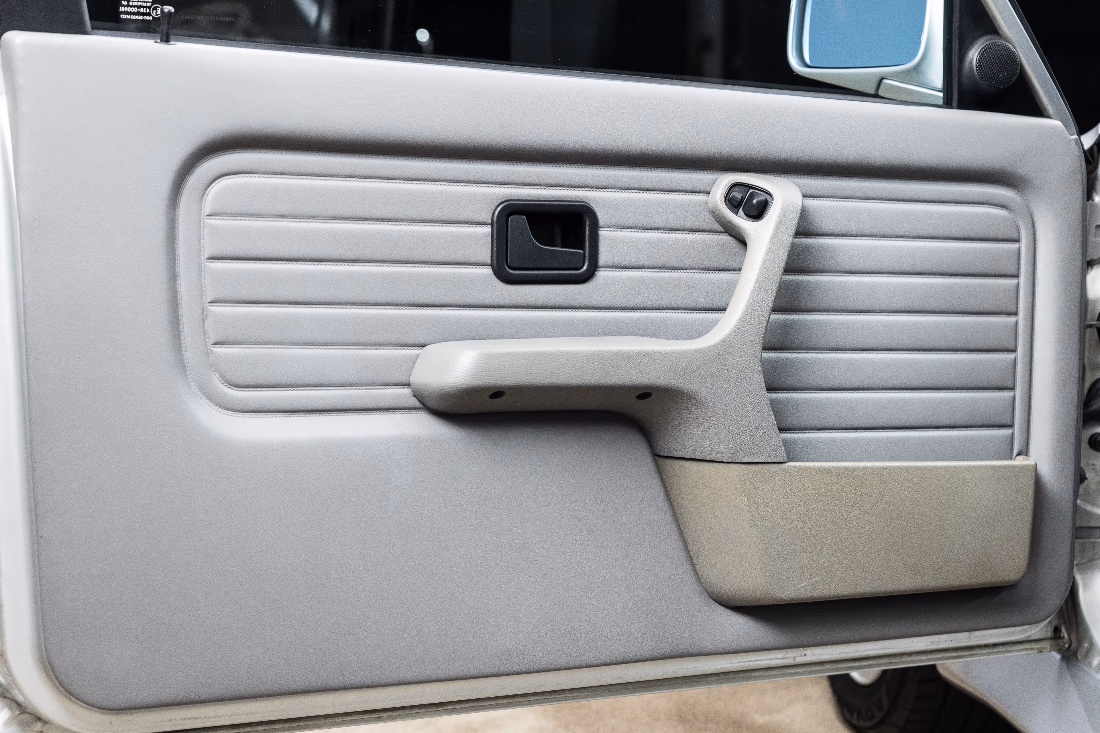 1990 BMW E30 M3 - Image 64
