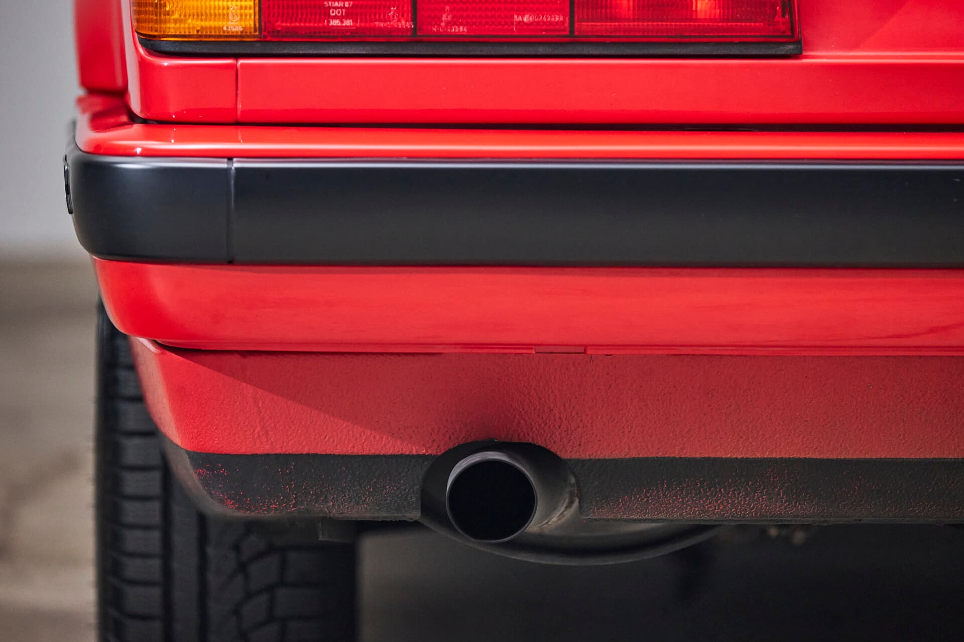 1991 BMW E30 318is - Image 22