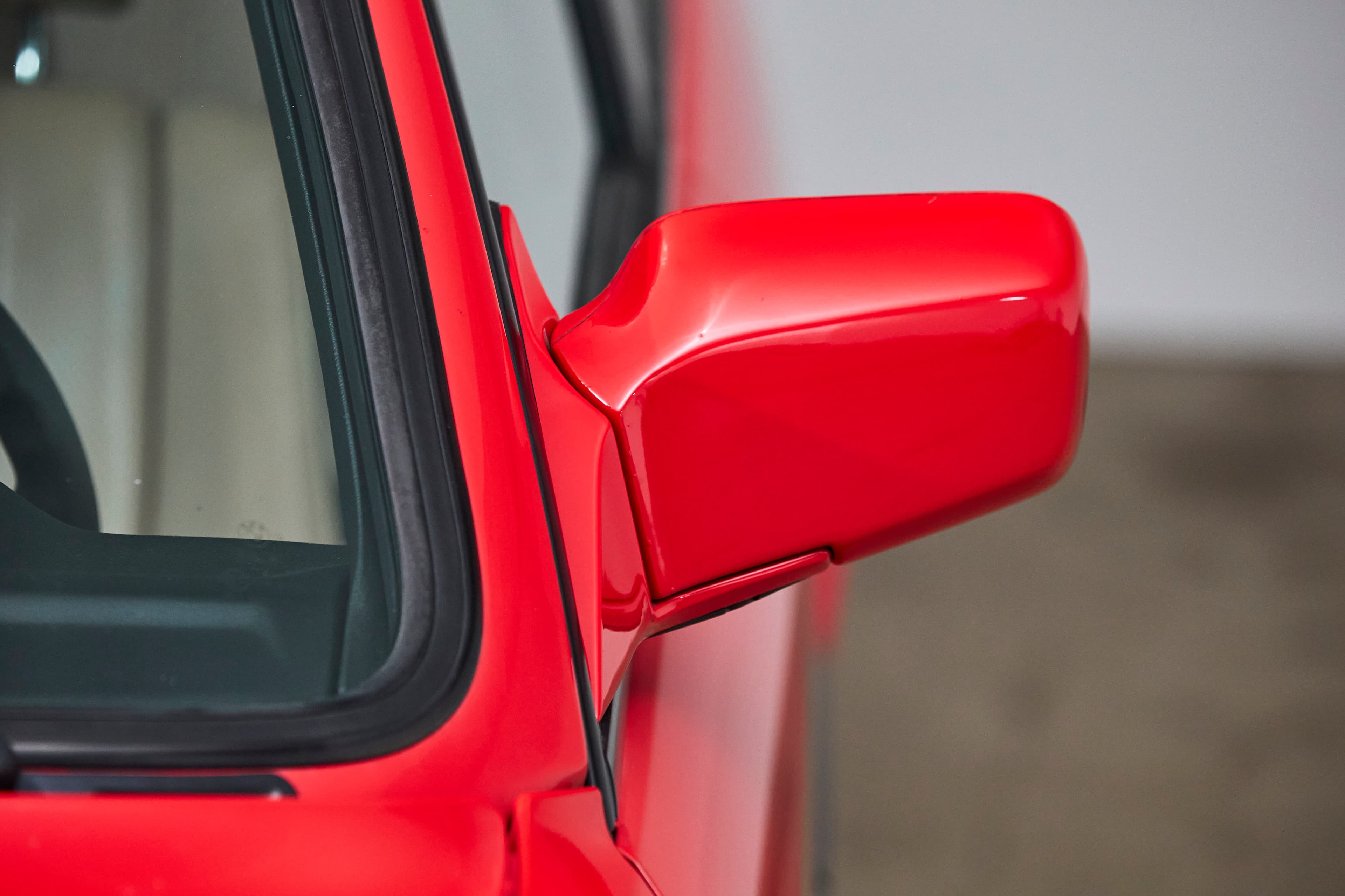 1991 BMW E30 318is - Image 29