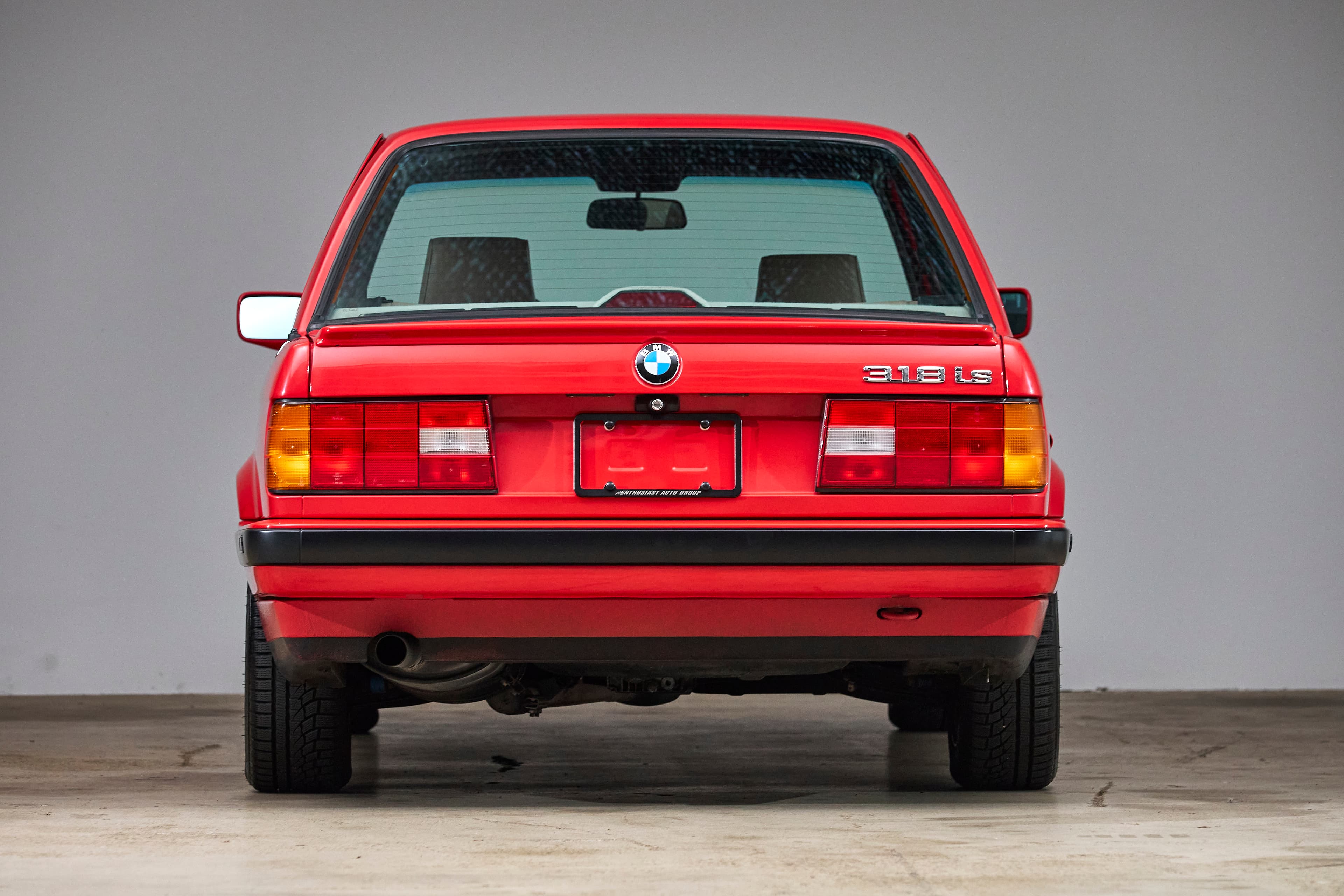 1991 BMW E30 318is - Image 5