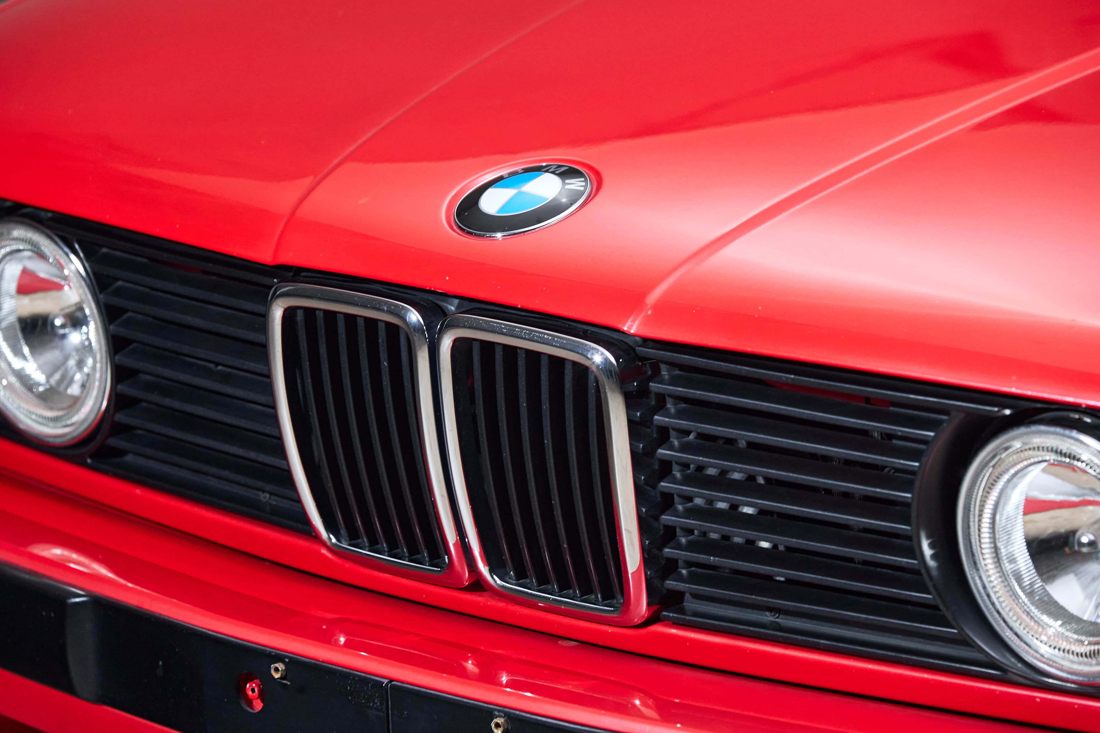 1991 BMW E30 318is - Image 36