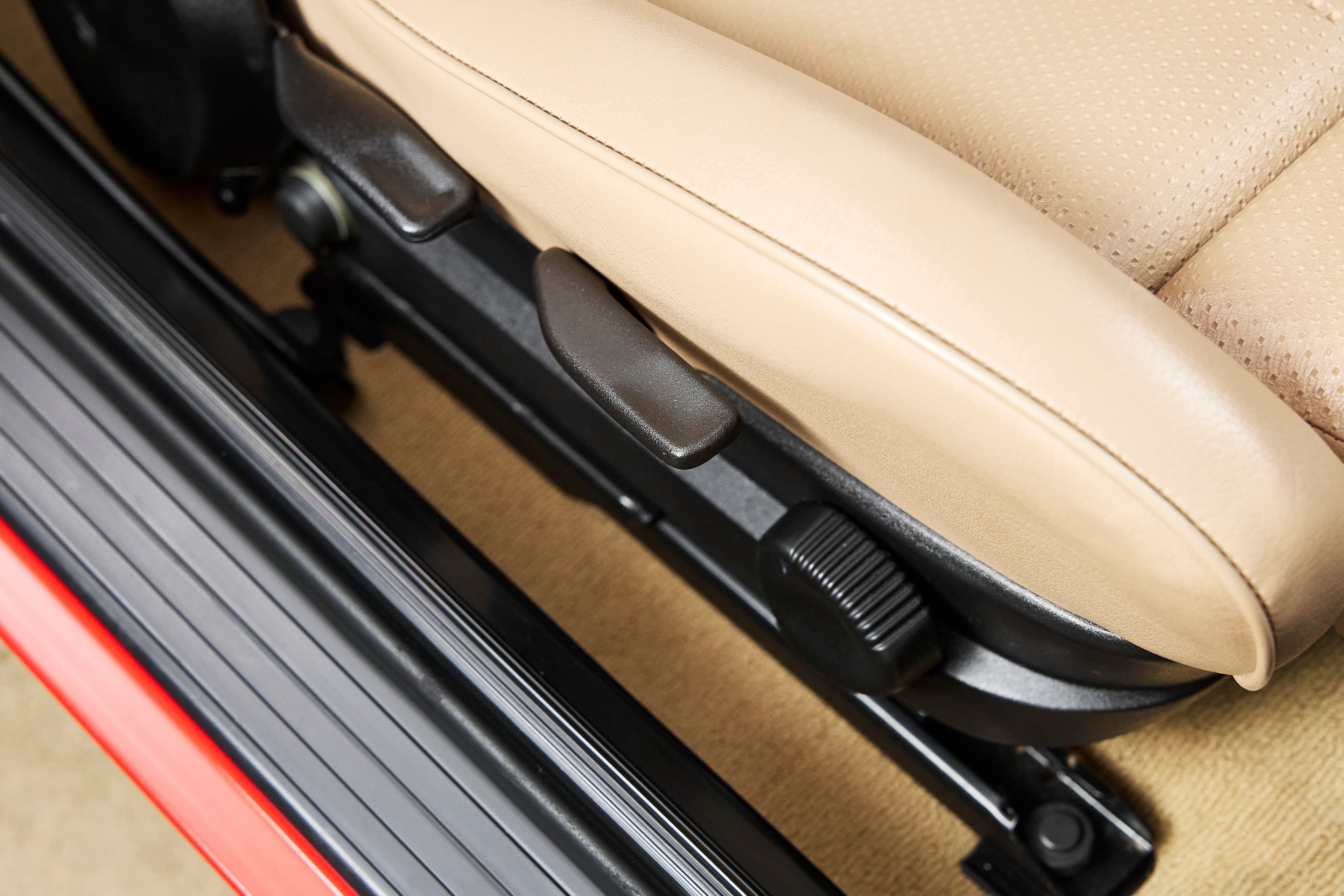 1991 BMW E30 318is - Image 74