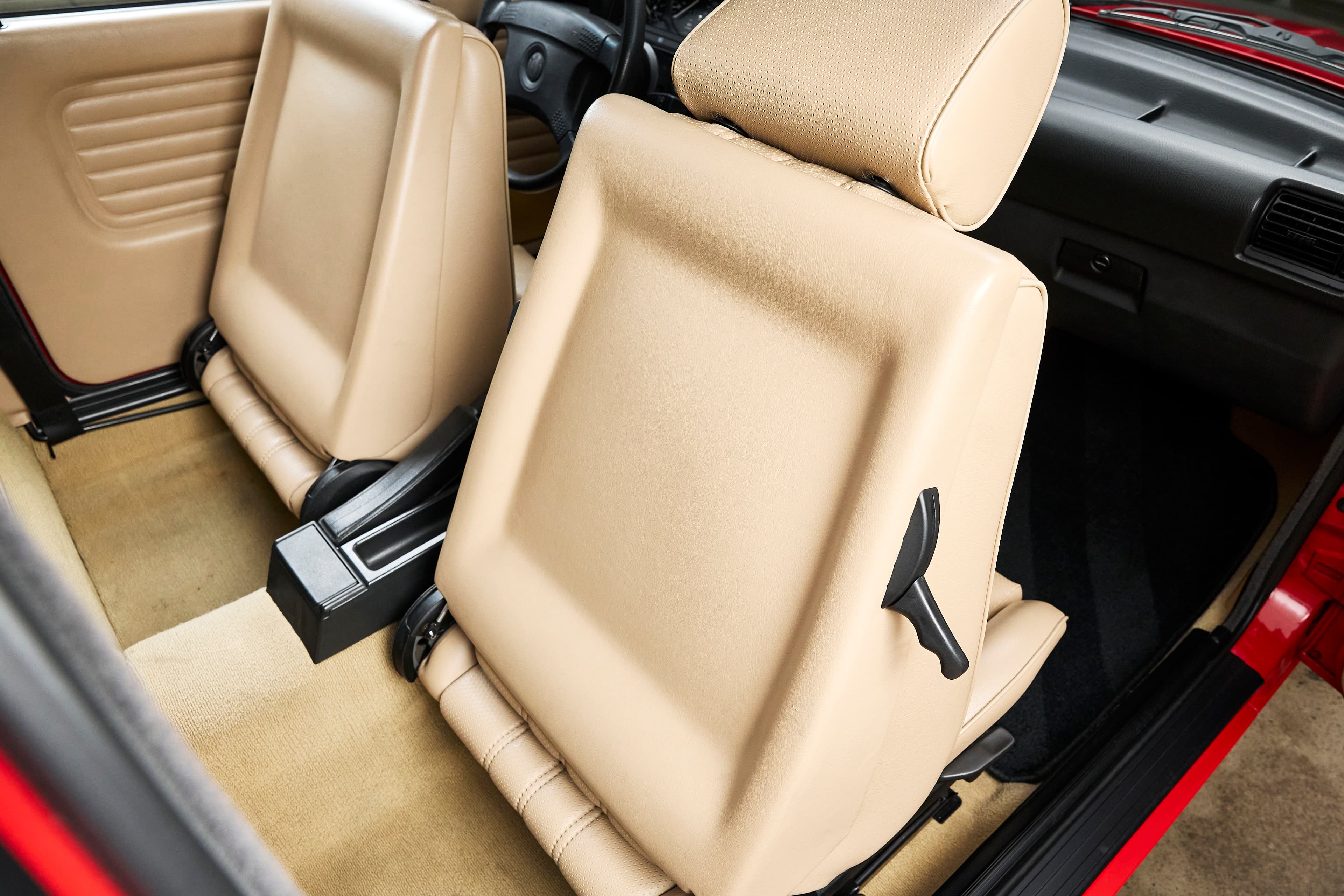 1991 BMW E30 318is - Image 75