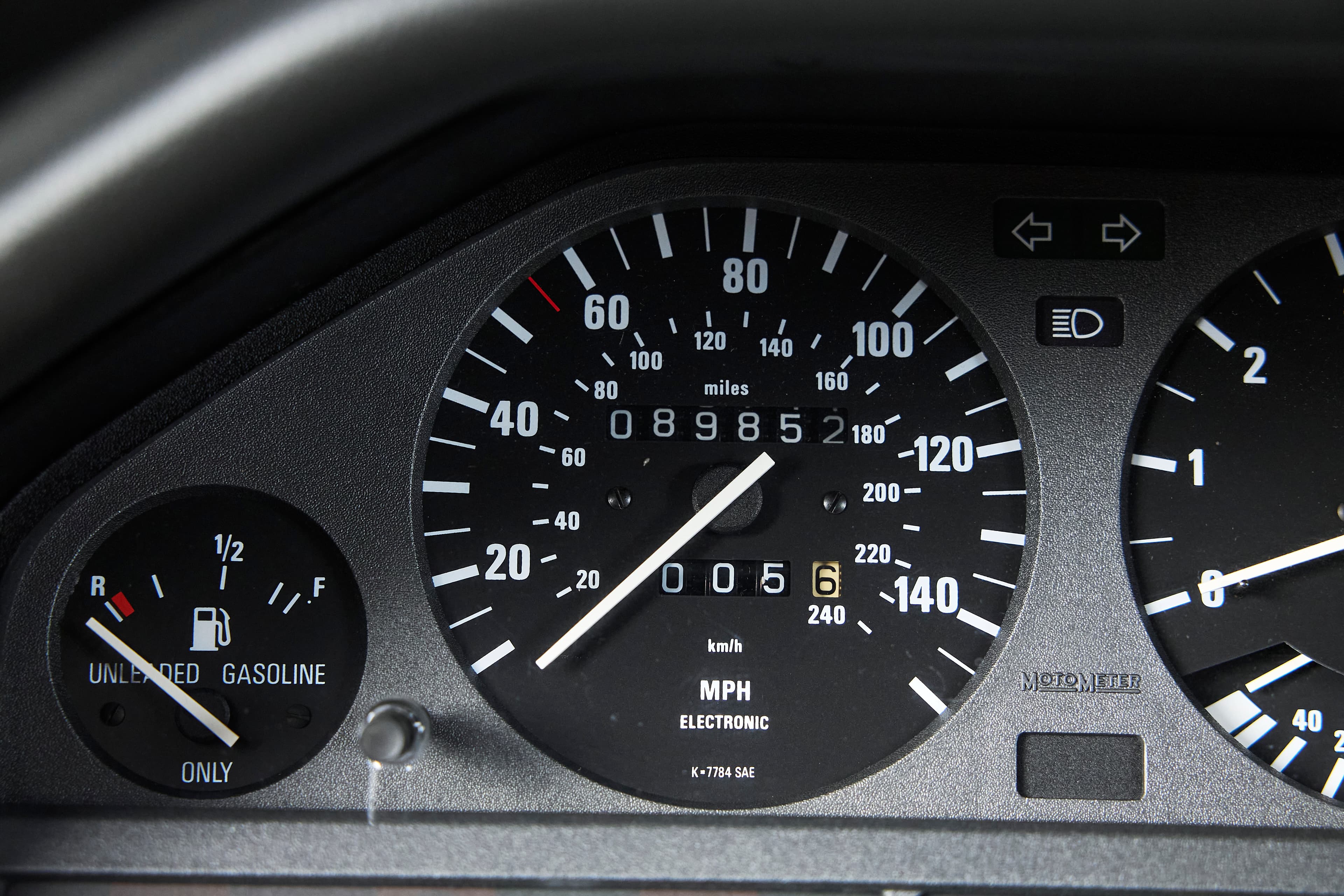 1991 BMW E30 318is - Image 49