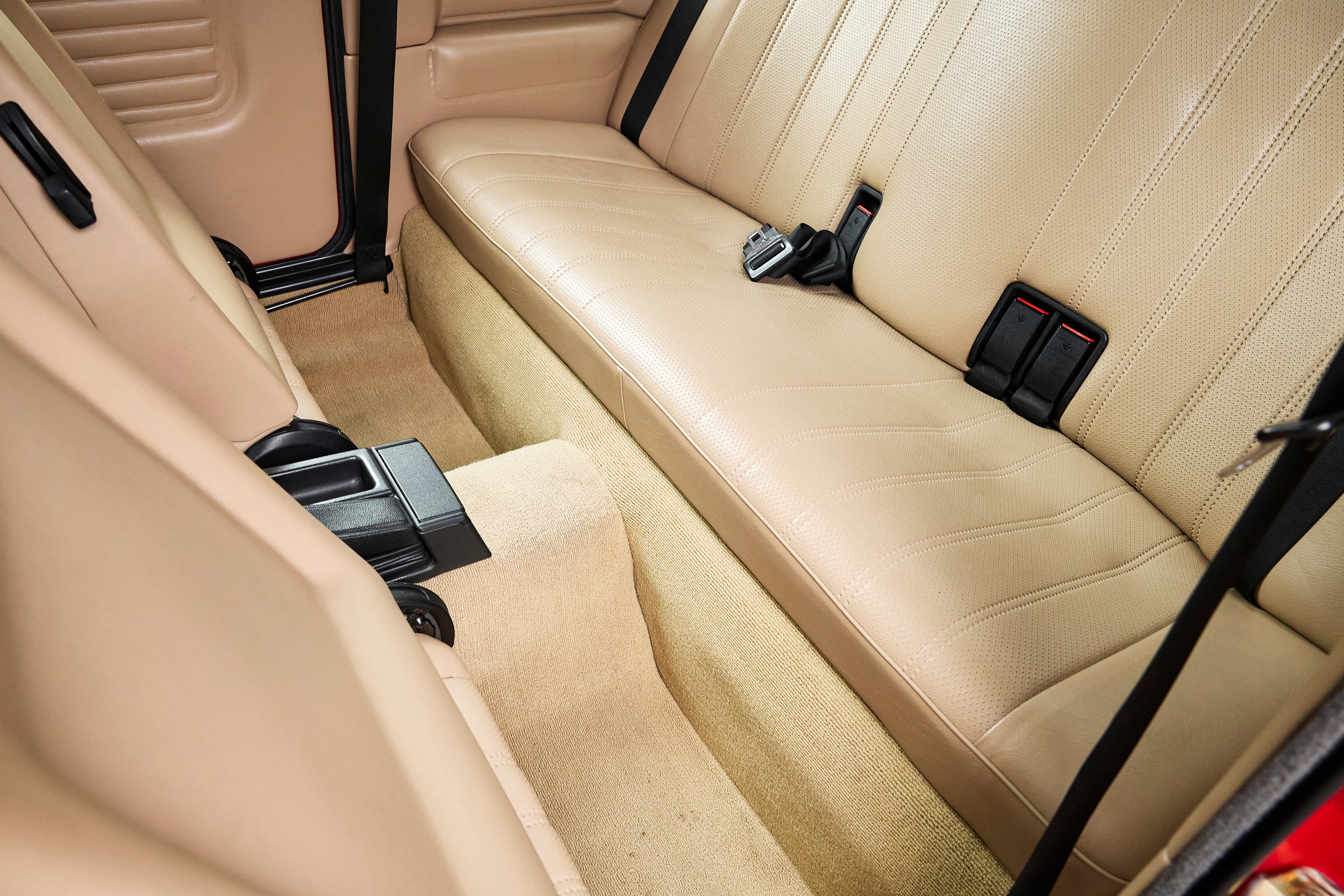 1991 BMW E30 318is - Image 85