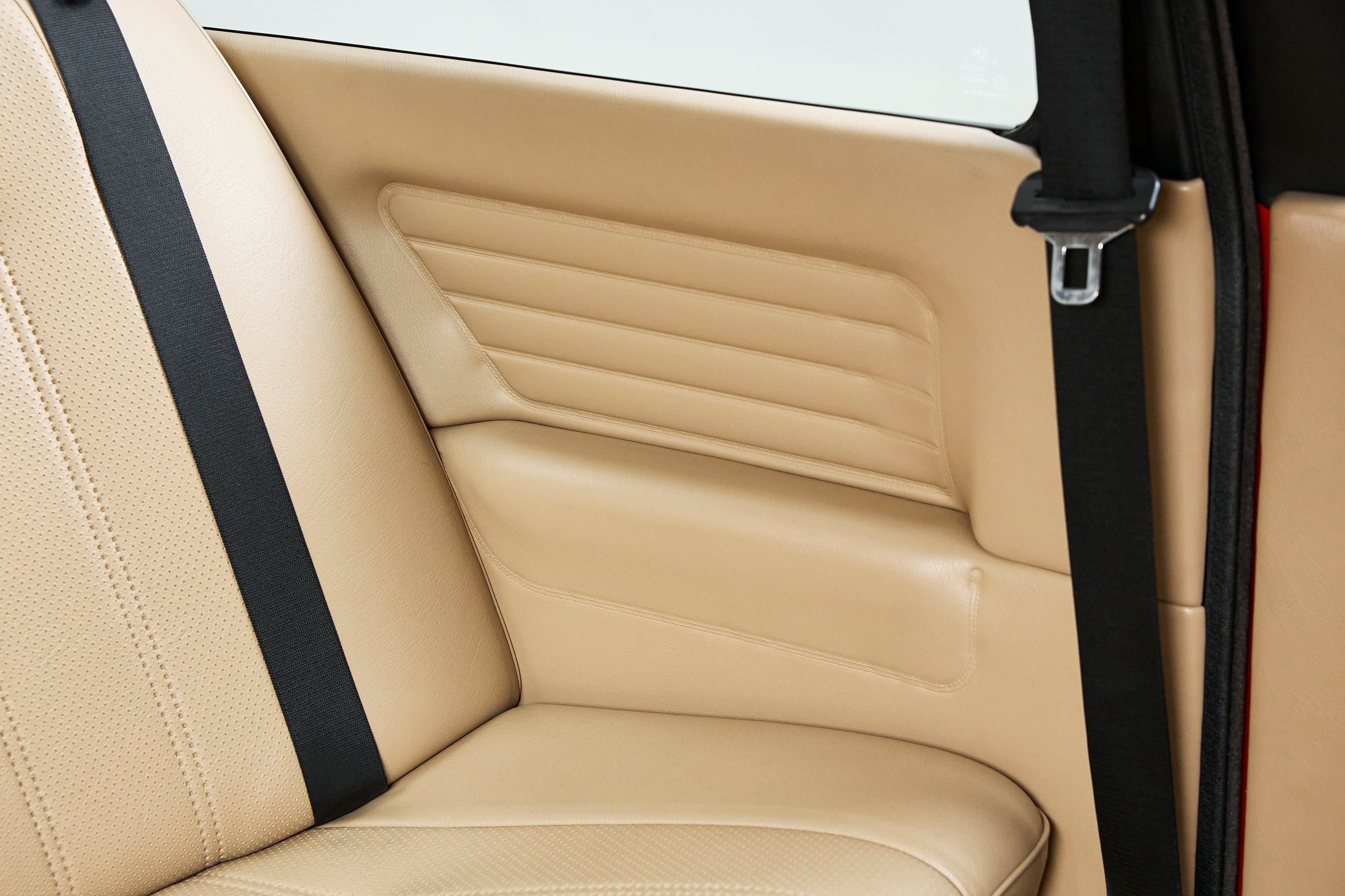 1991 BMW E30 318is - Image 91