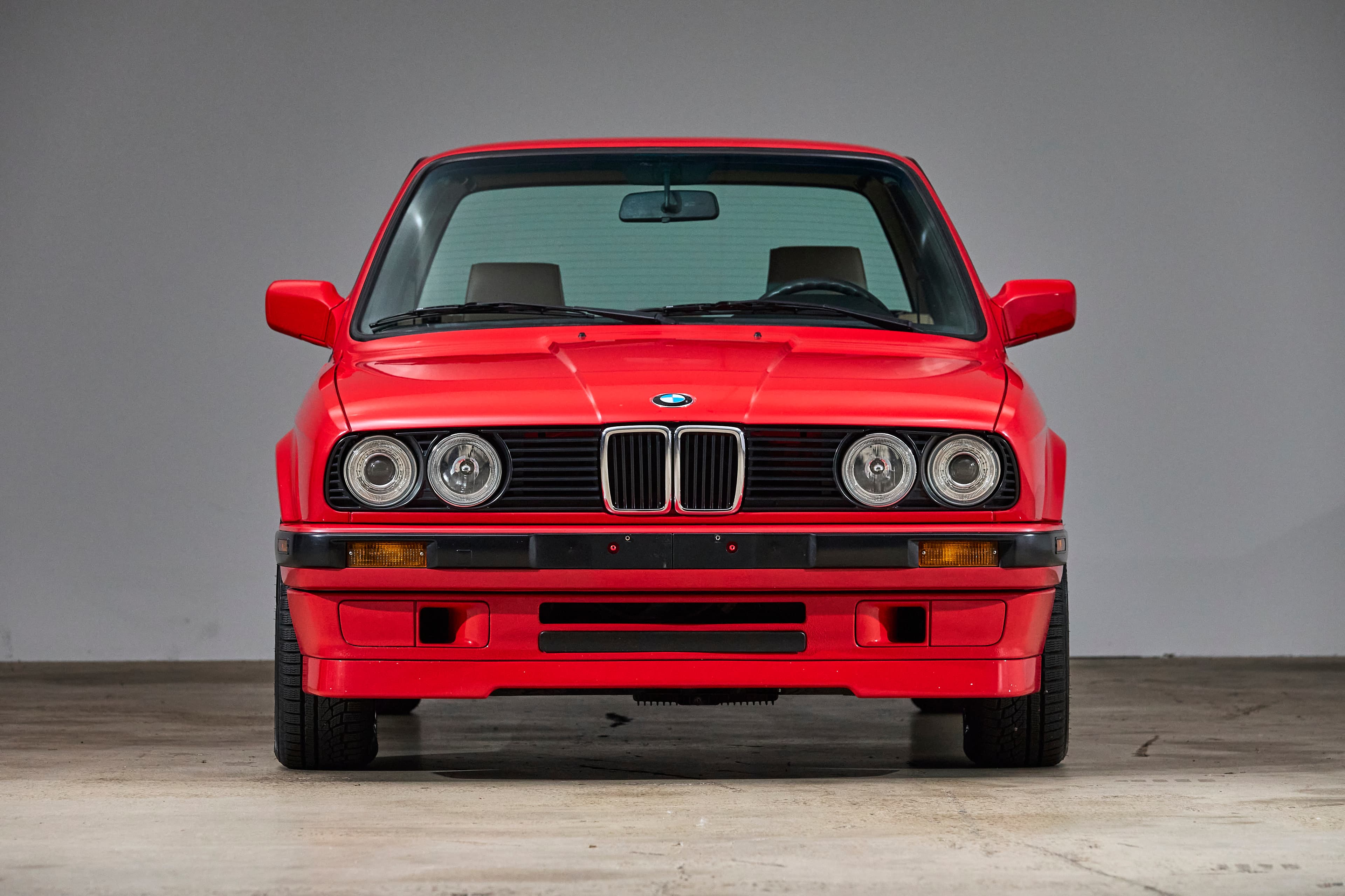 1991 BMW E30 318is