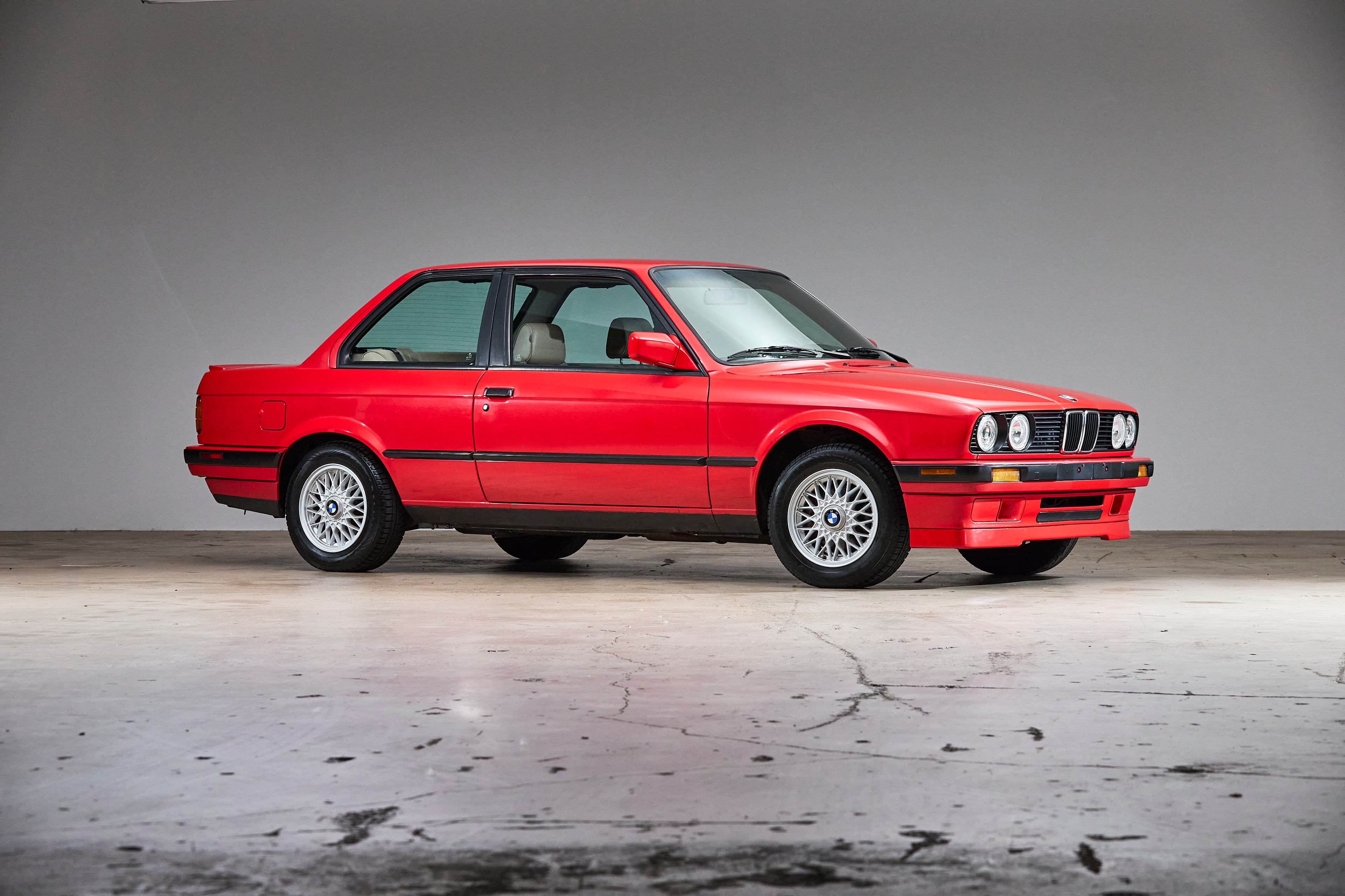 1991 BMW E30 318is
