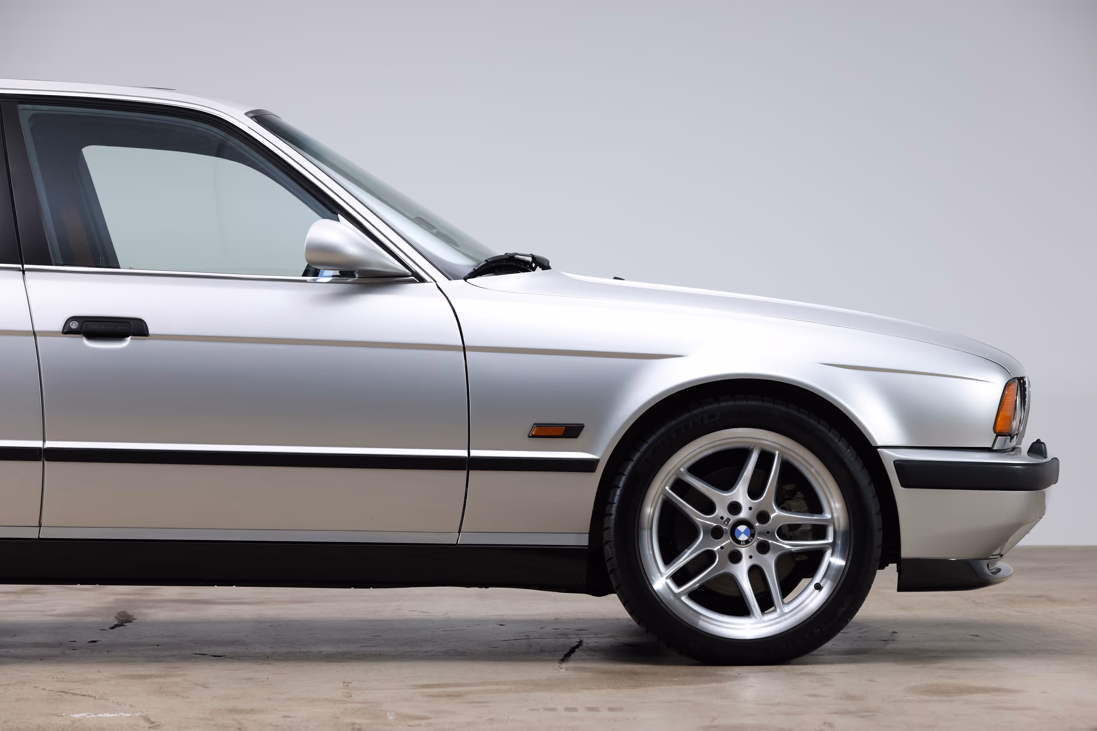 1993 BMW E34 M5 Touring - Image 12