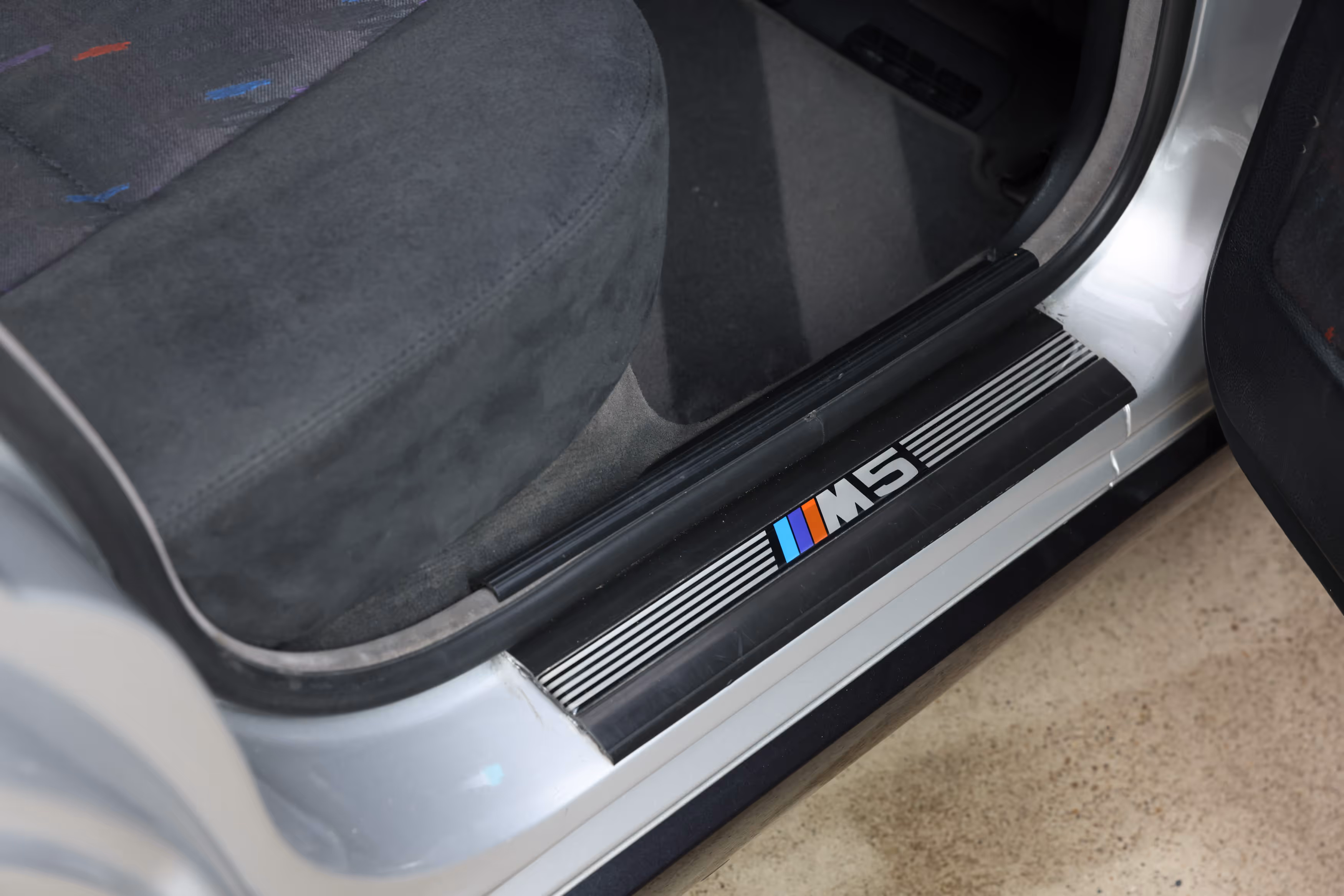 1993 BMW E34 M5 Touring - Image 100