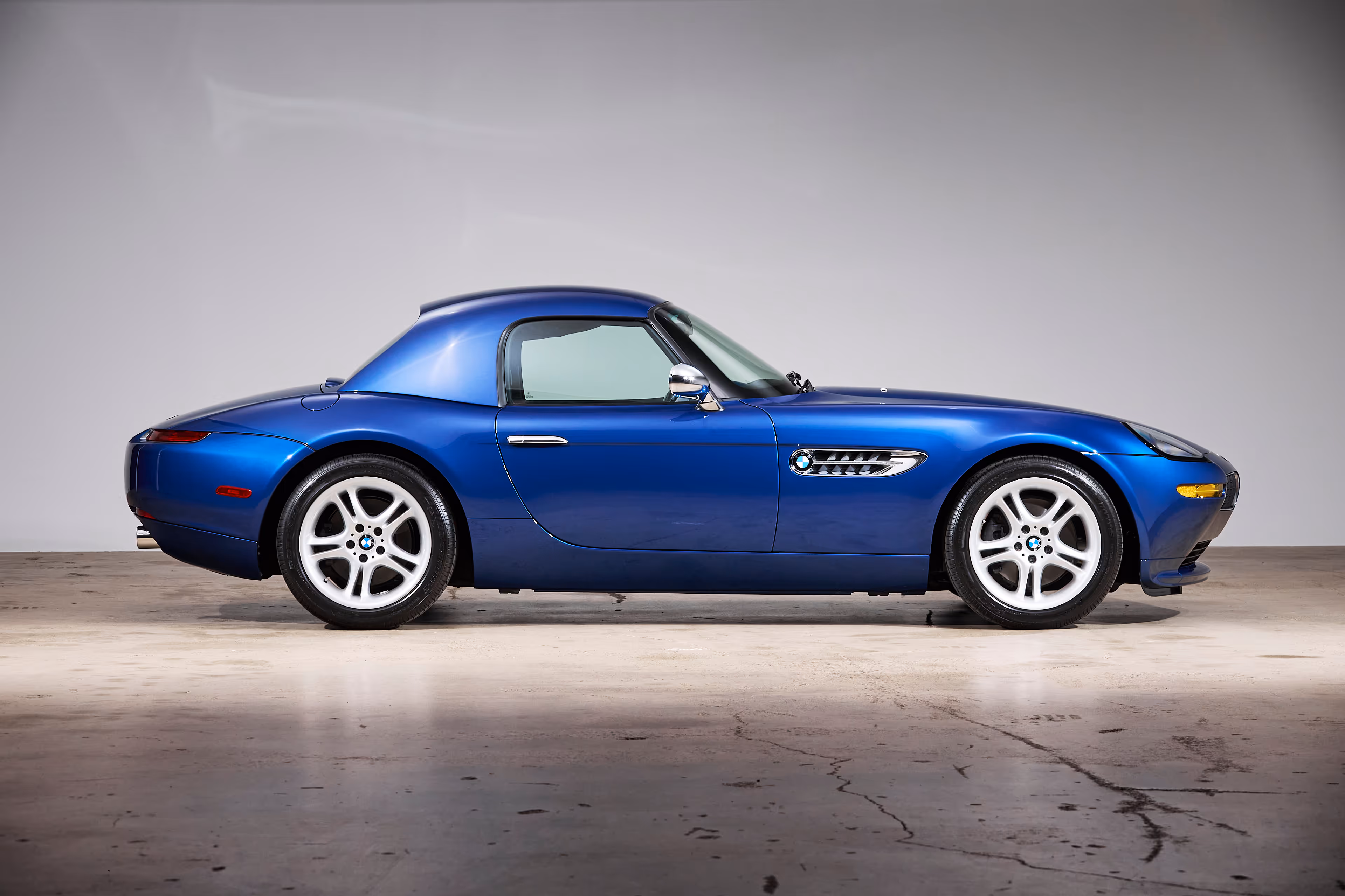 2002 BMW E52 Z8 - Image 3