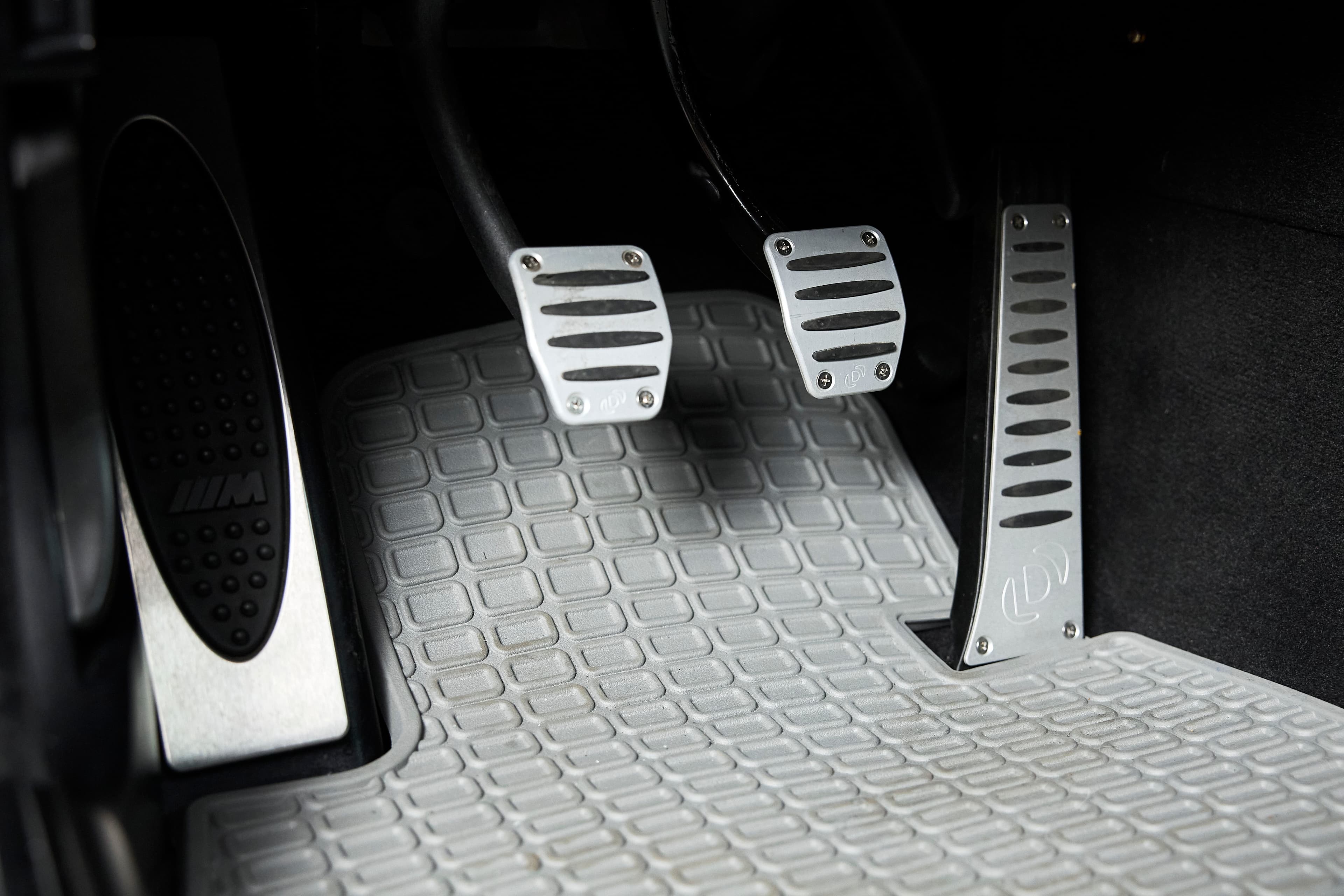 2003 BMW E39 M5 - Image 90