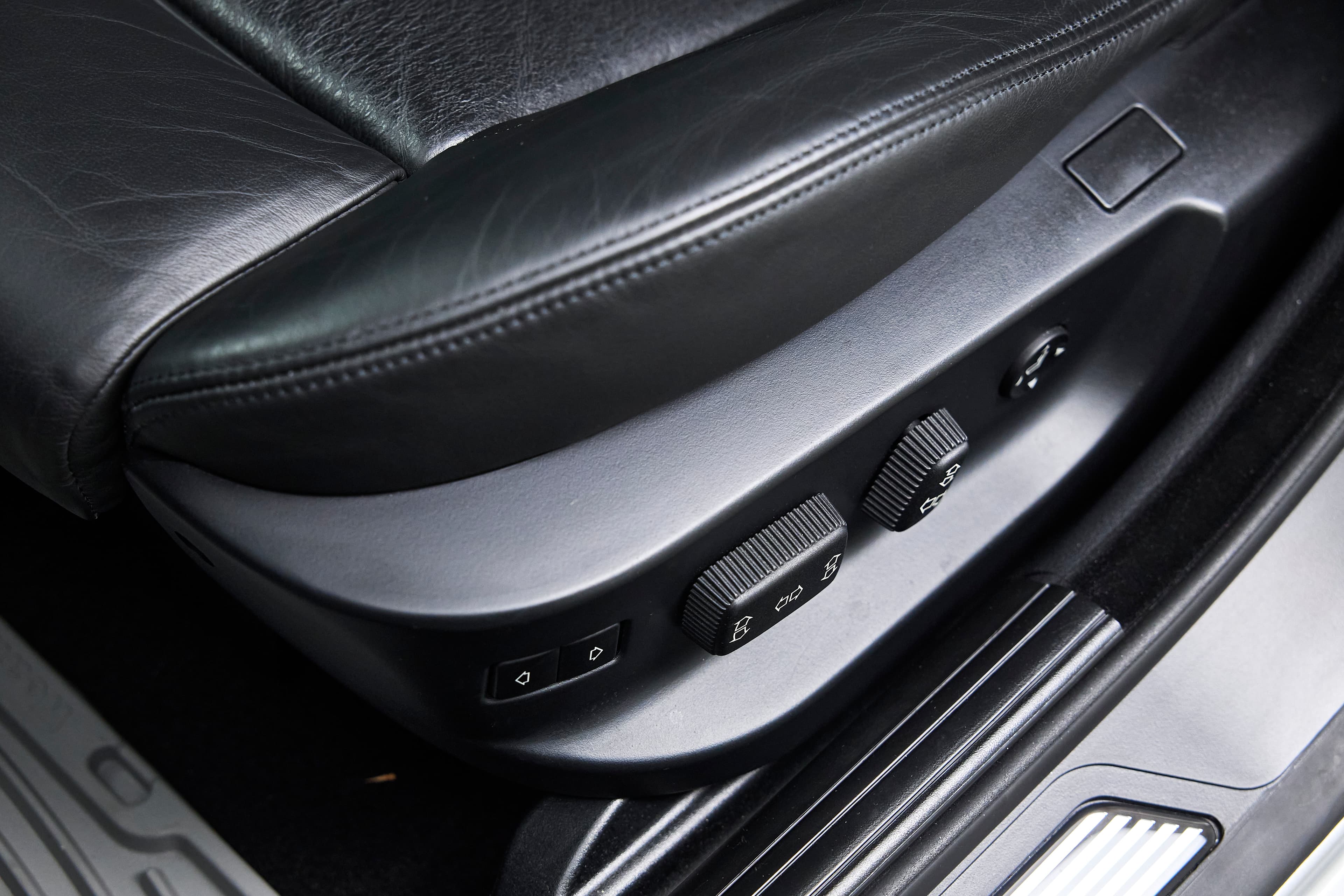2003 BMW E39 M5 - Image 74