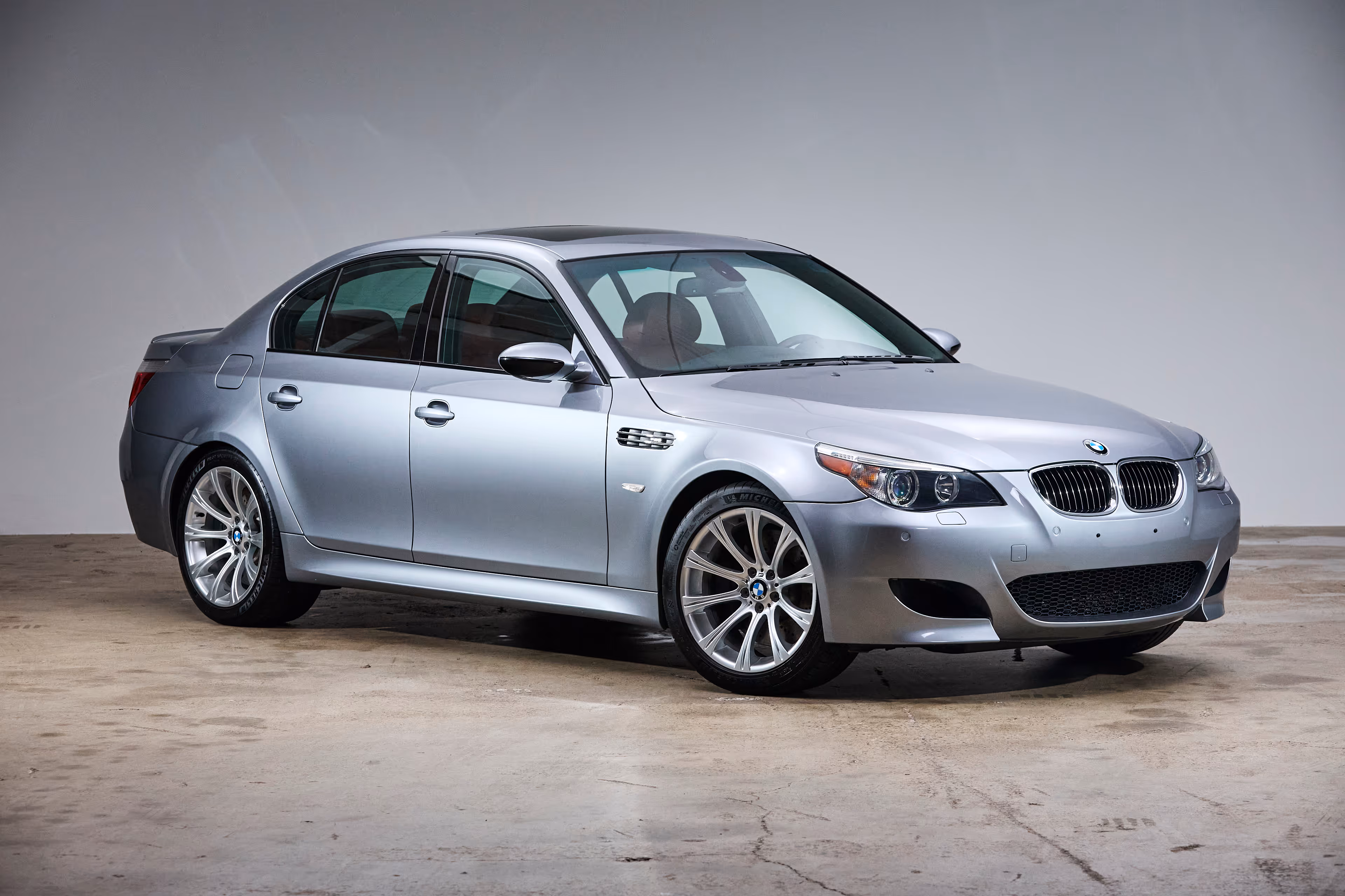2006 BMW E60 M5 - Image 3