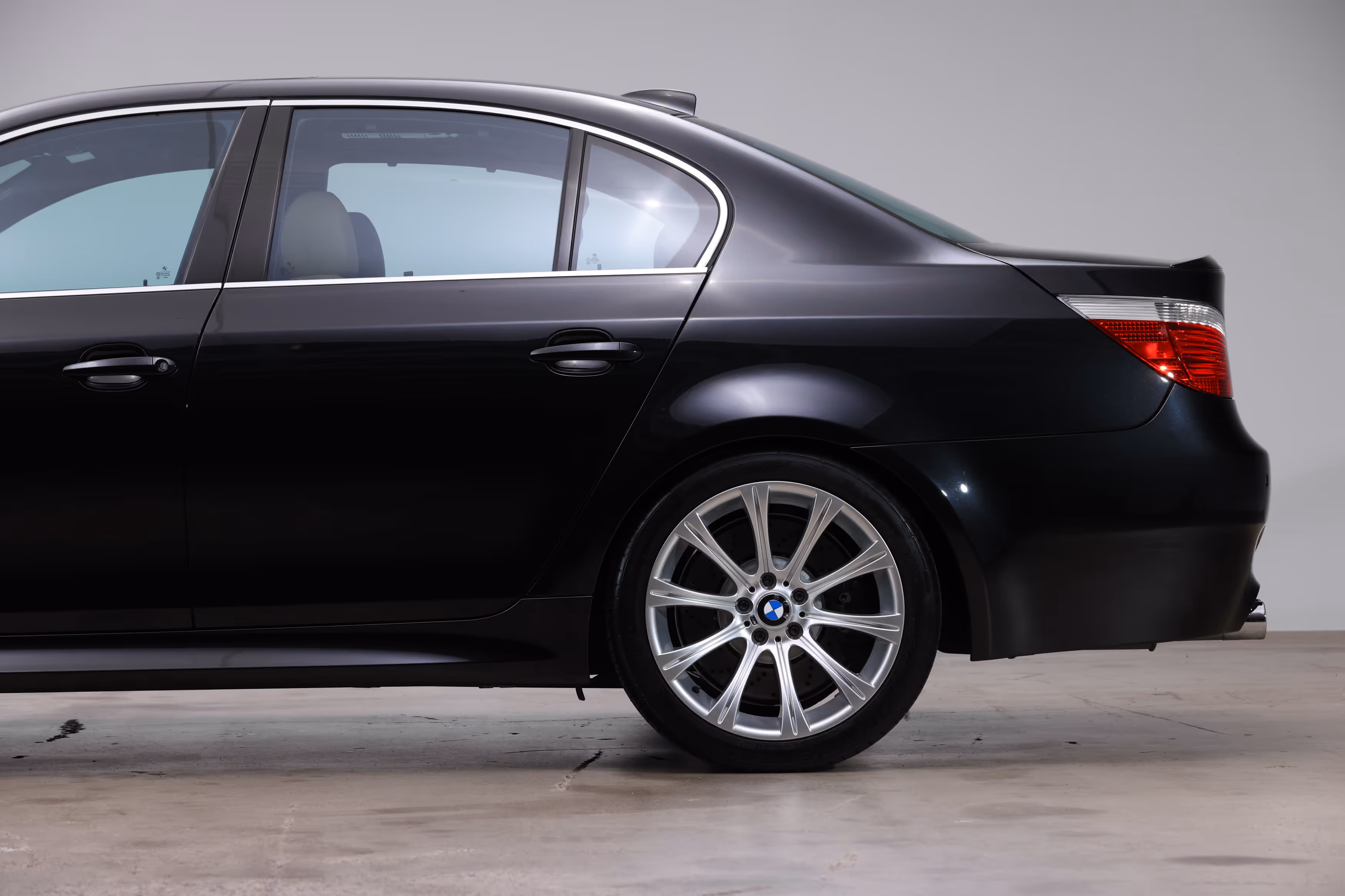 2006 BMW E60 M5 - Image 25