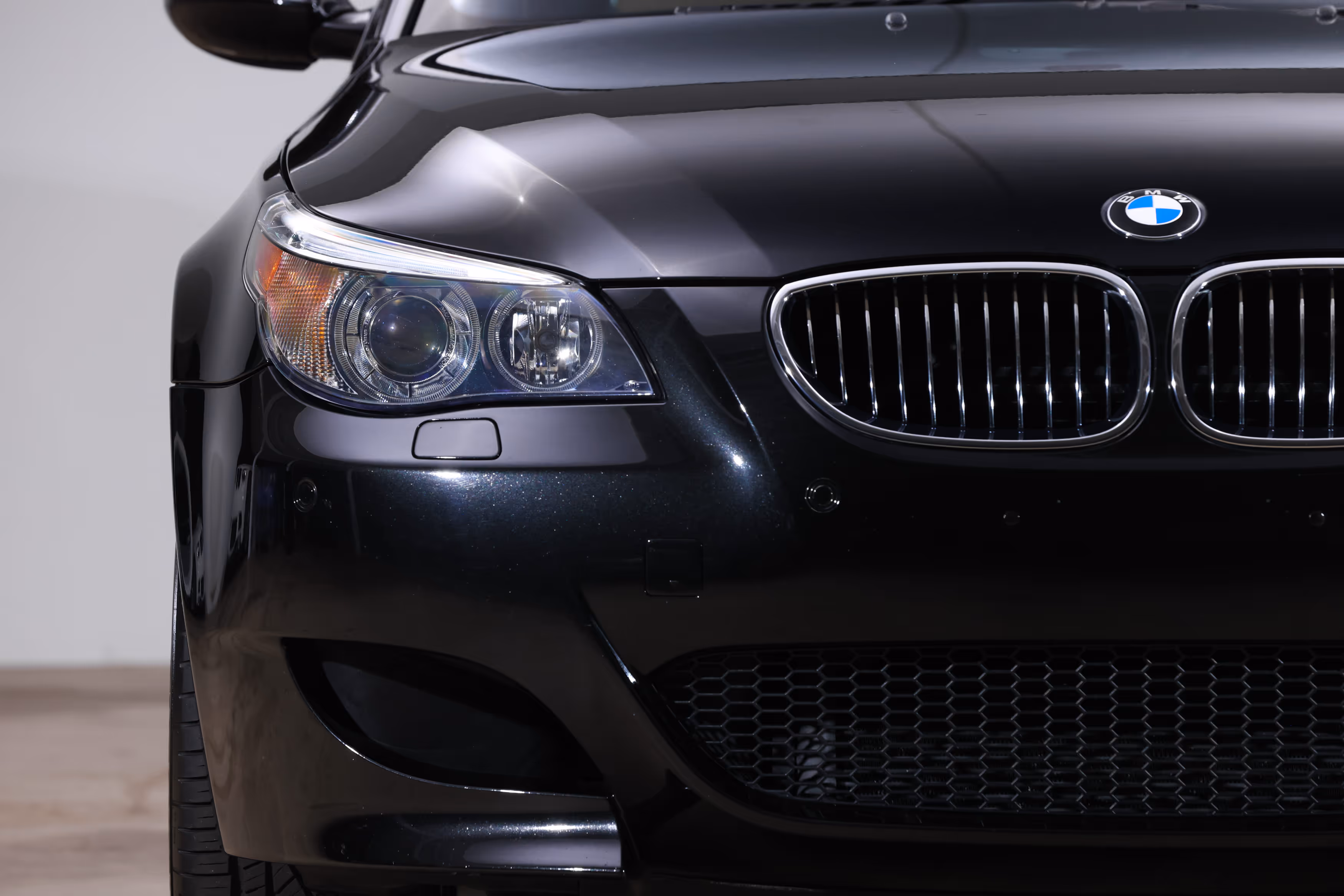 2006 BMW E60 M5 - Image 10