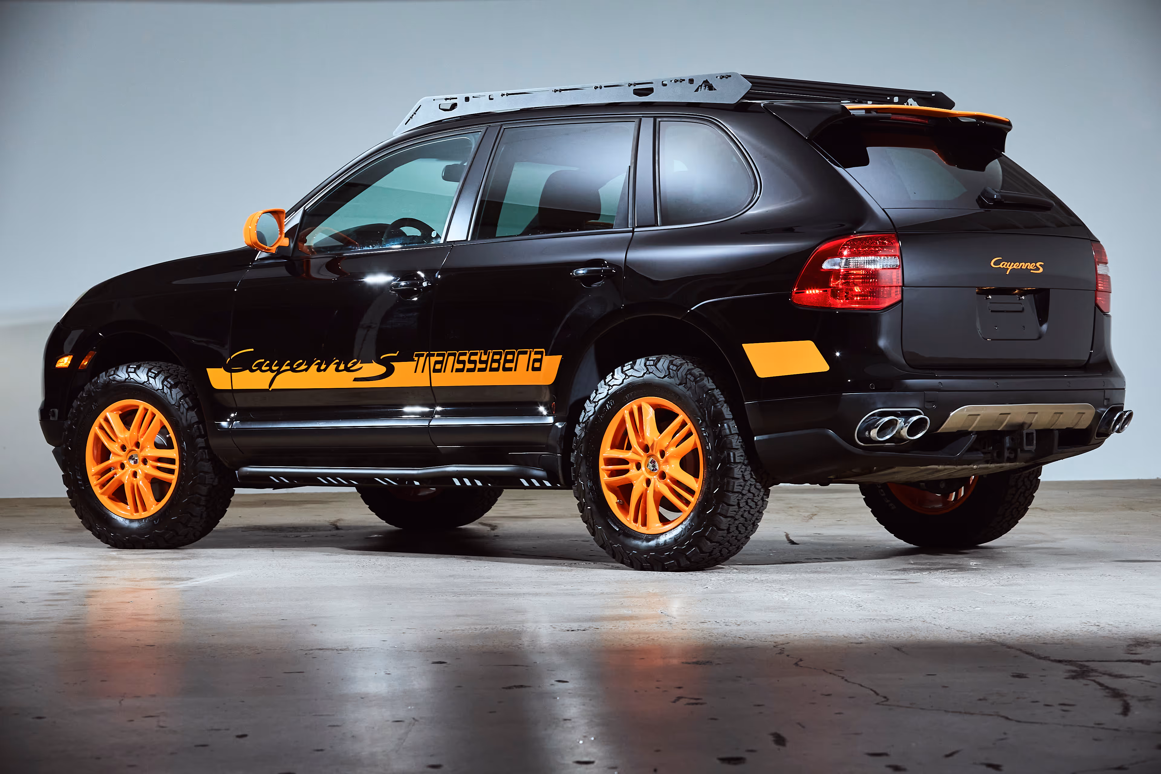 2010 Porsche Cayenne S Transsyberia - Image 7